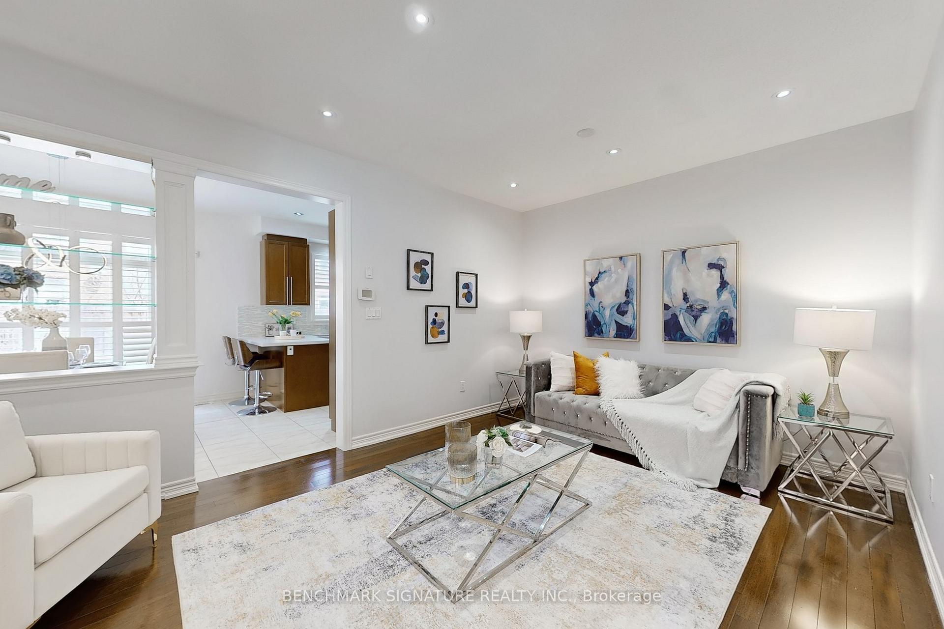 Photo 6 of 12 Staglin Court, Markham, Cathedraltown — HOMEH