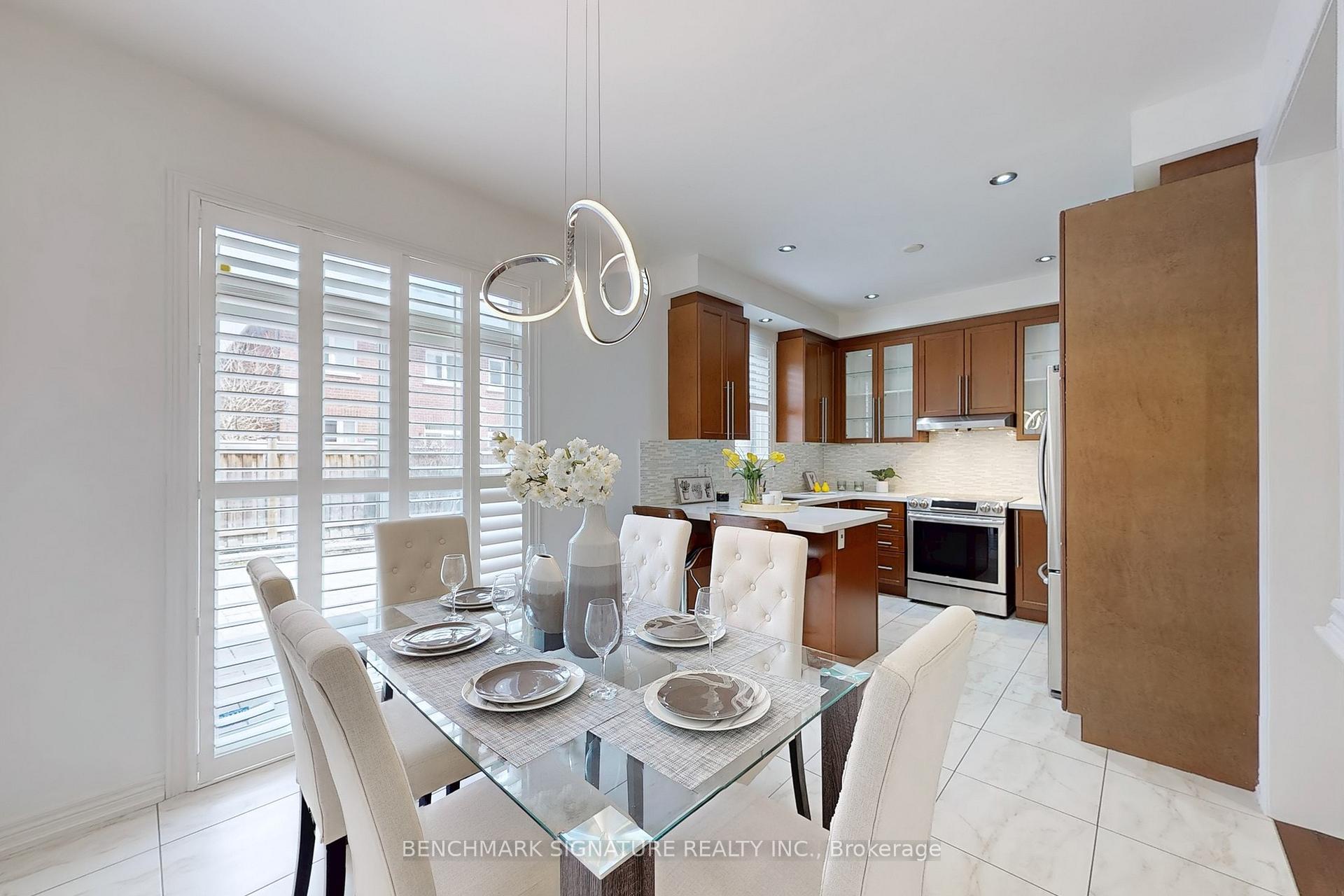 Photo 14 of 12 Staglin Court, Markham, Cathedraltown — HOMEH
