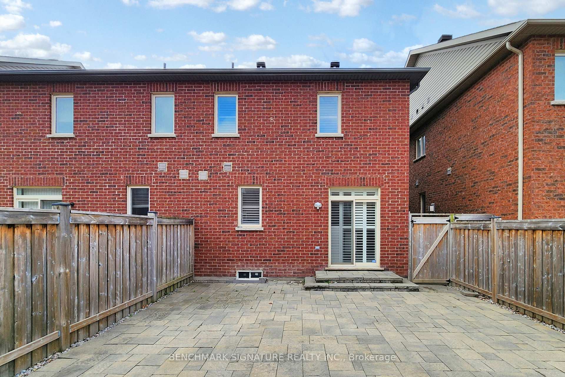 Photo 37 of 12 Staglin Court, Markham, Cathedraltown — HOMEH