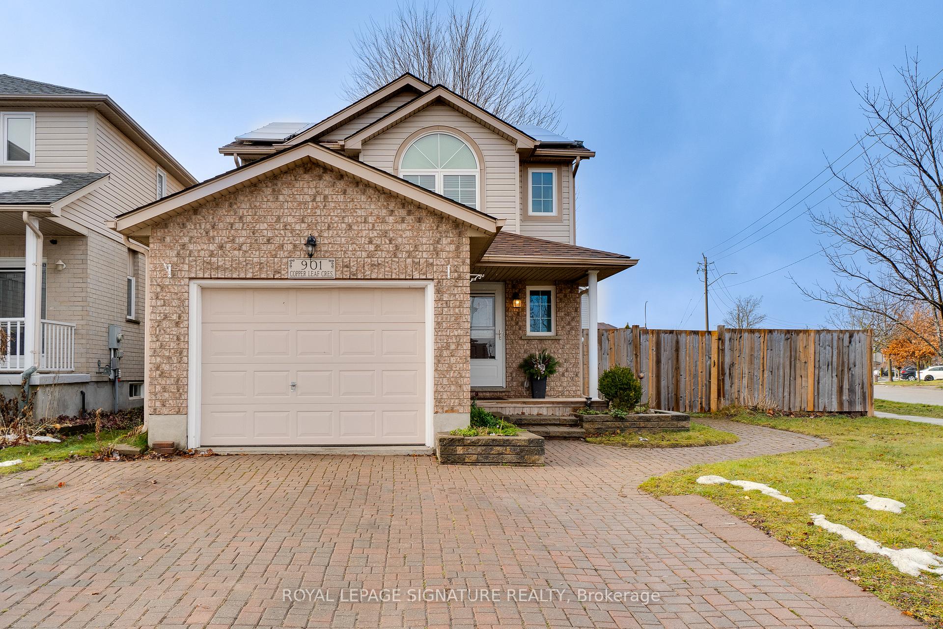 Photo 2 of 901 Copper Leaf Crescent, Kitchener — HOMEH