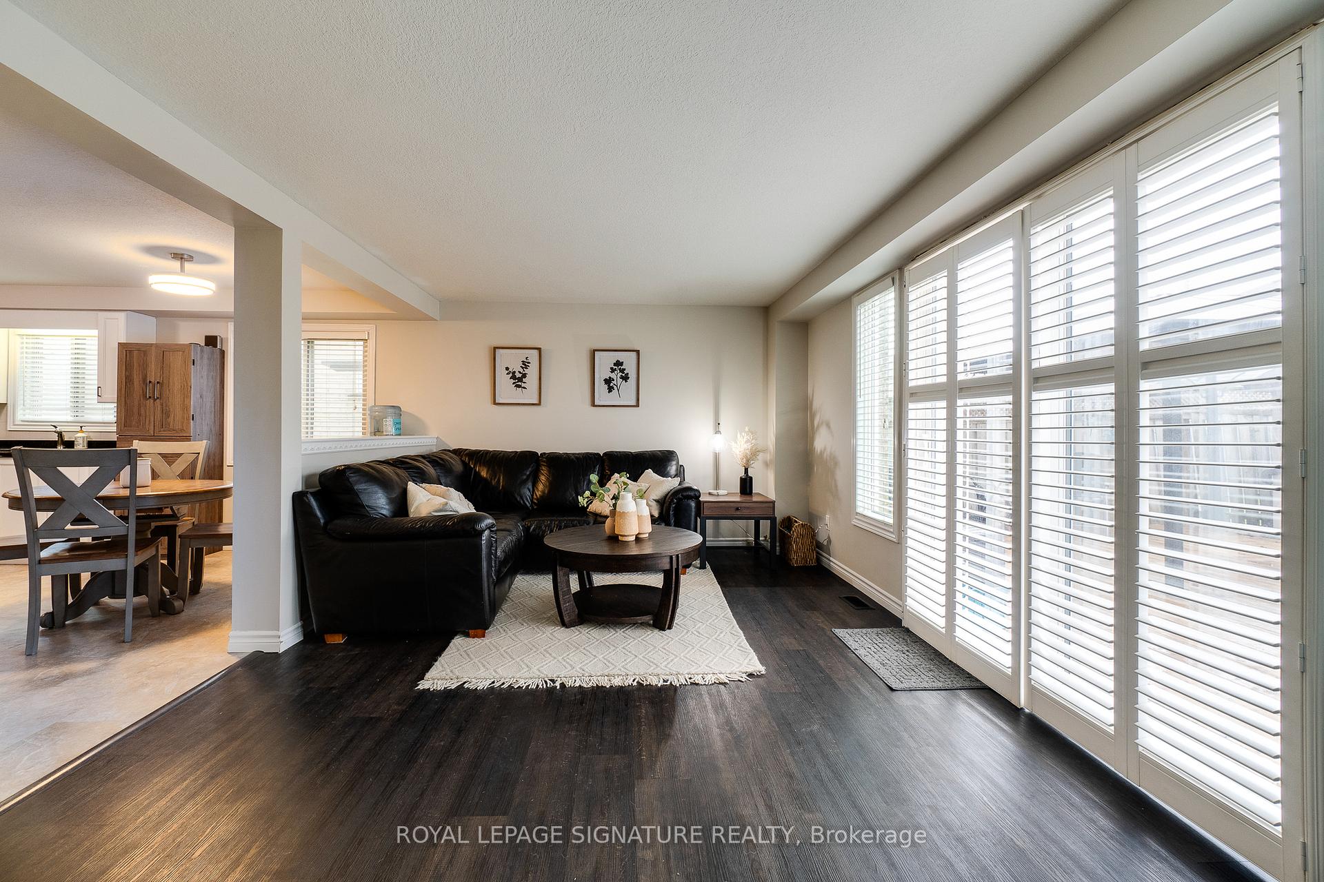 Photo 9 of 901 Copper Leaf Crescent, Kitchener — HOMEH