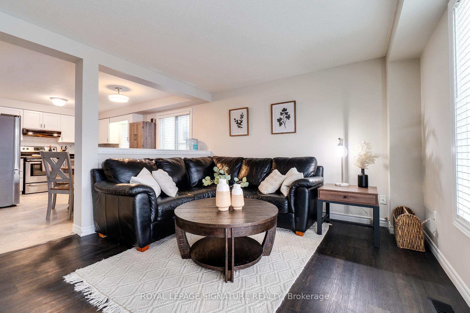 Photo 10 of 901 Copper Leaf Crescent, Kitchener — HOMEH