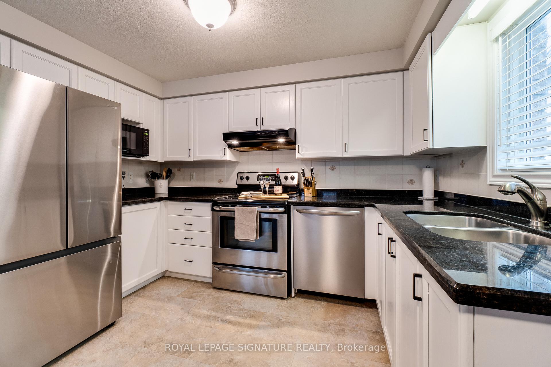 Photo 14 of 901 Copper Leaf Crescent, Kitchener — HOMEH