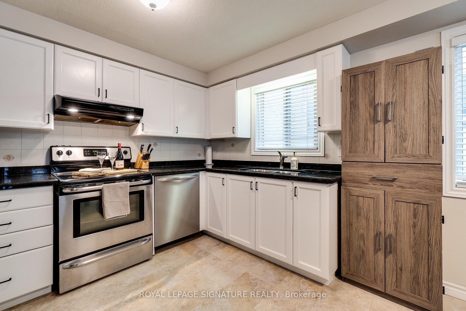 Photo 15 of 901 Copper Leaf Crescent, Kitchener — HOMEH