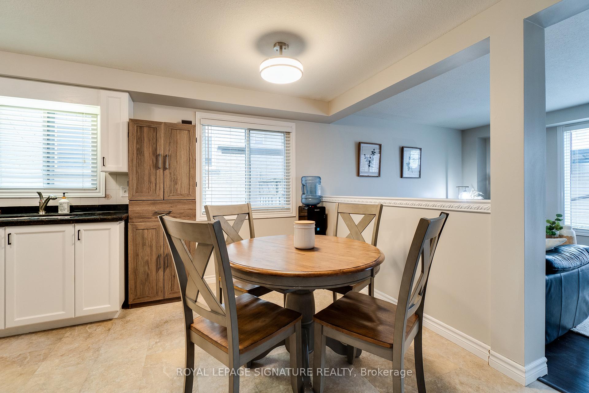 Photo 16 of 901 Copper Leaf Crescent, Kitchener — HOMEH