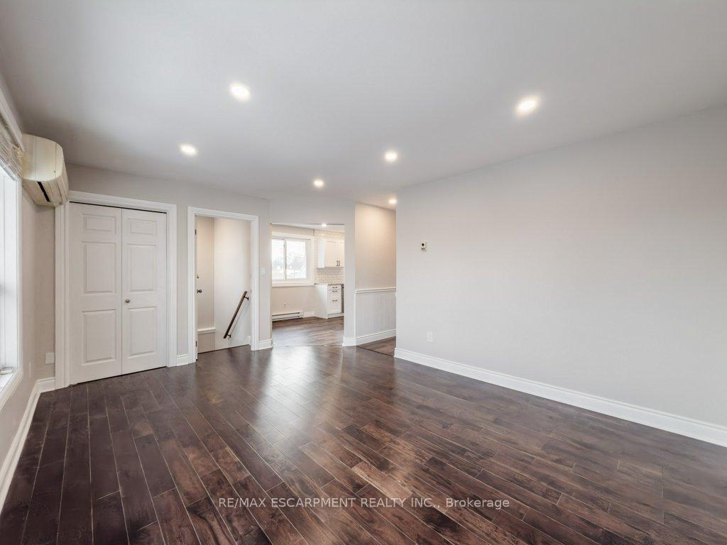 Photo 5 of Unit 3, 78 East 45th Street, Hamilton, Sunninghill — HOMEH