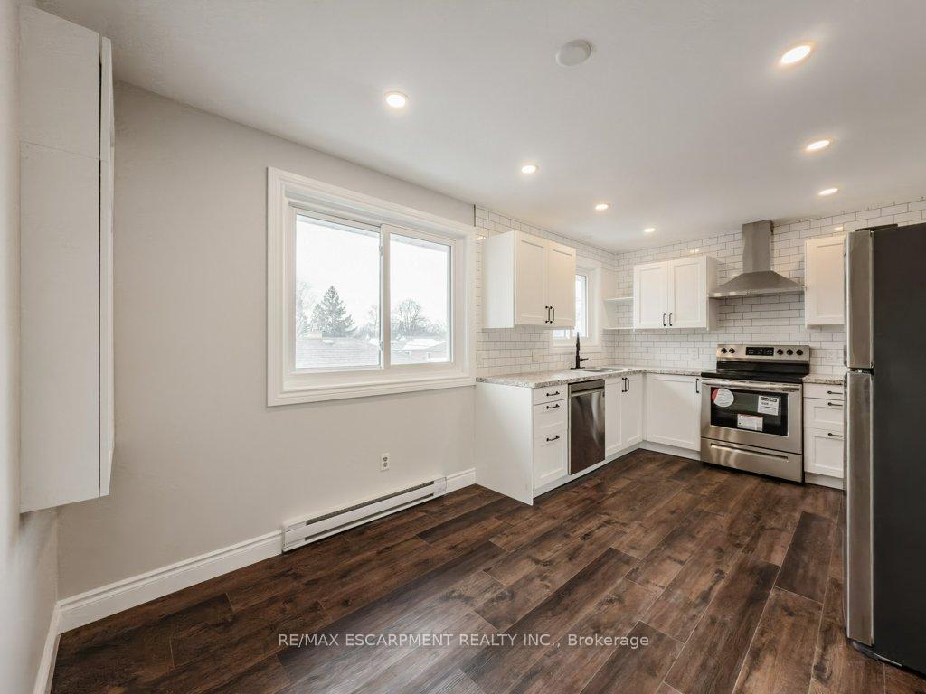 Photo 7 of Unit 3, 78 East 45th Street, Hamilton, Sunninghill — HOMEH