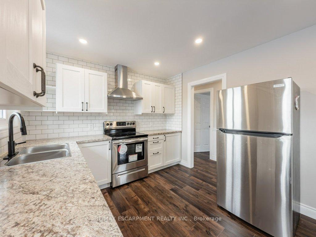 Photo 10 of Unit 3, 78 East 45th Street, Hamilton, Sunninghill — HOMEH