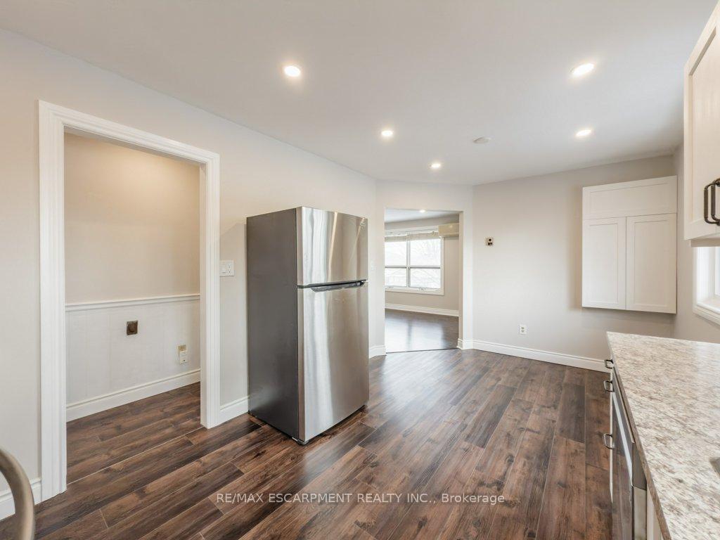 Photo 11 of Unit 3, 78 East 45th Street, Hamilton, Sunninghill — HOMEH