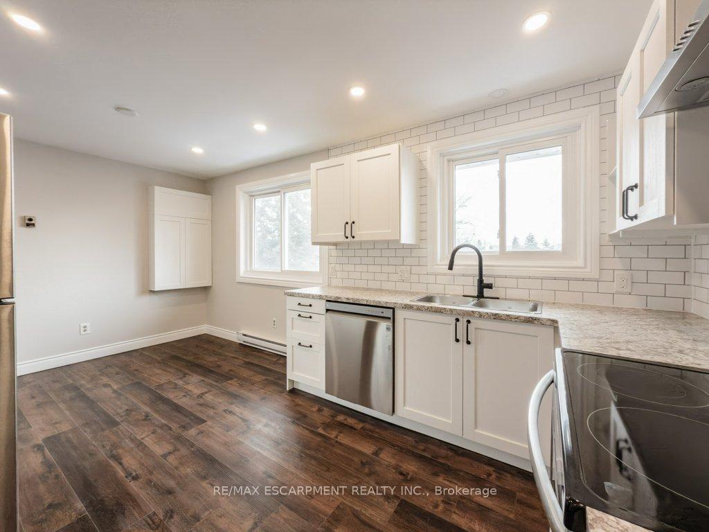 Photo 12 of Unit 3, 78 East 45th Street, Hamilton, Sunninghill — HOMEH