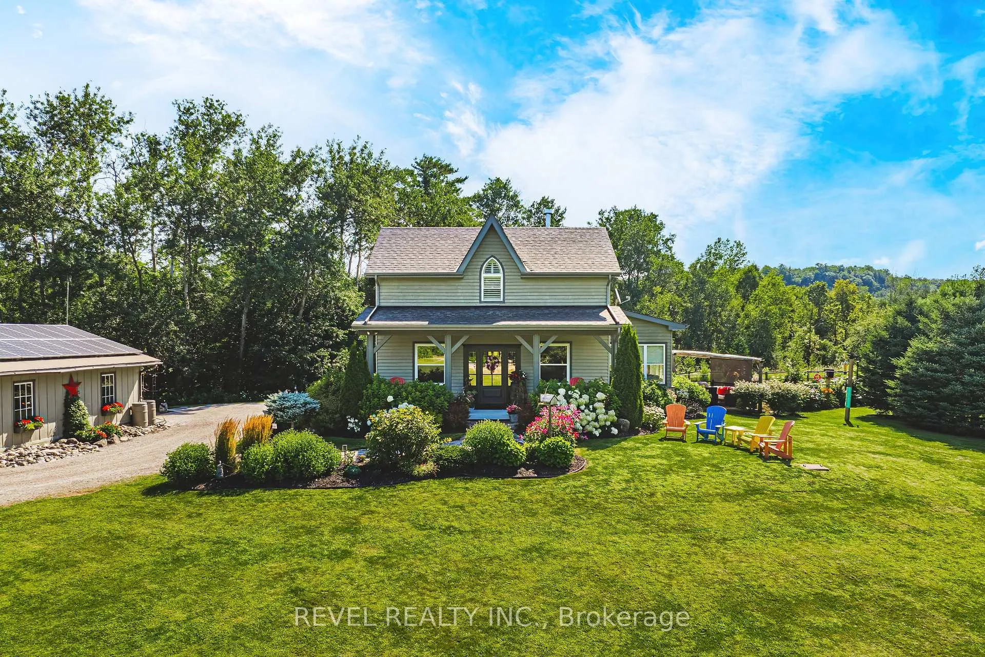 Photo 3 of 8305 Canyon Road, Milton, Campbellville — HOMEH