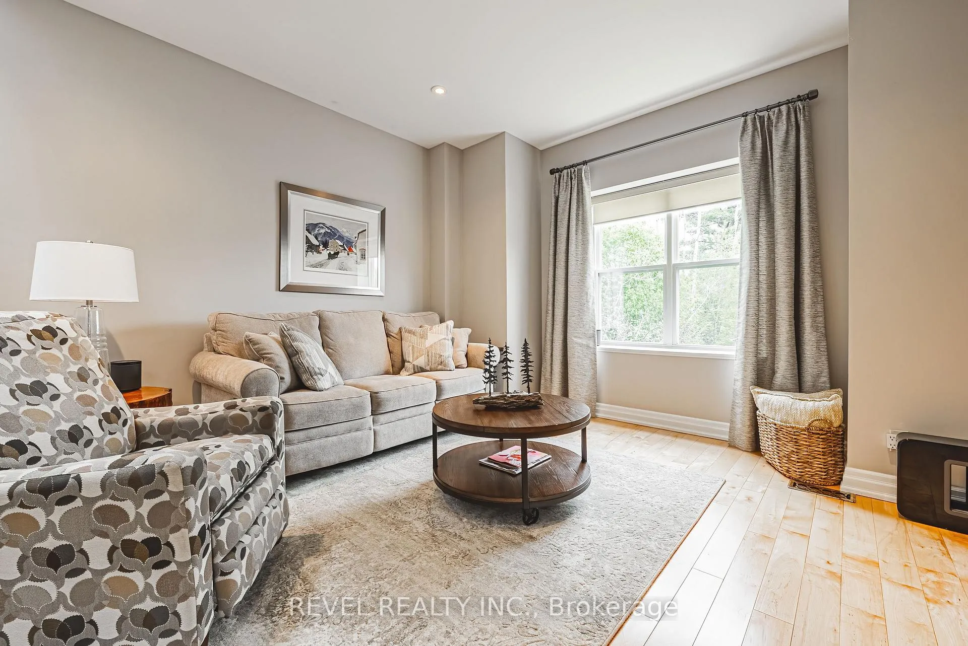 Photo 12 of 8305 Canyon Road, Milton, Campbellville — HOMEH