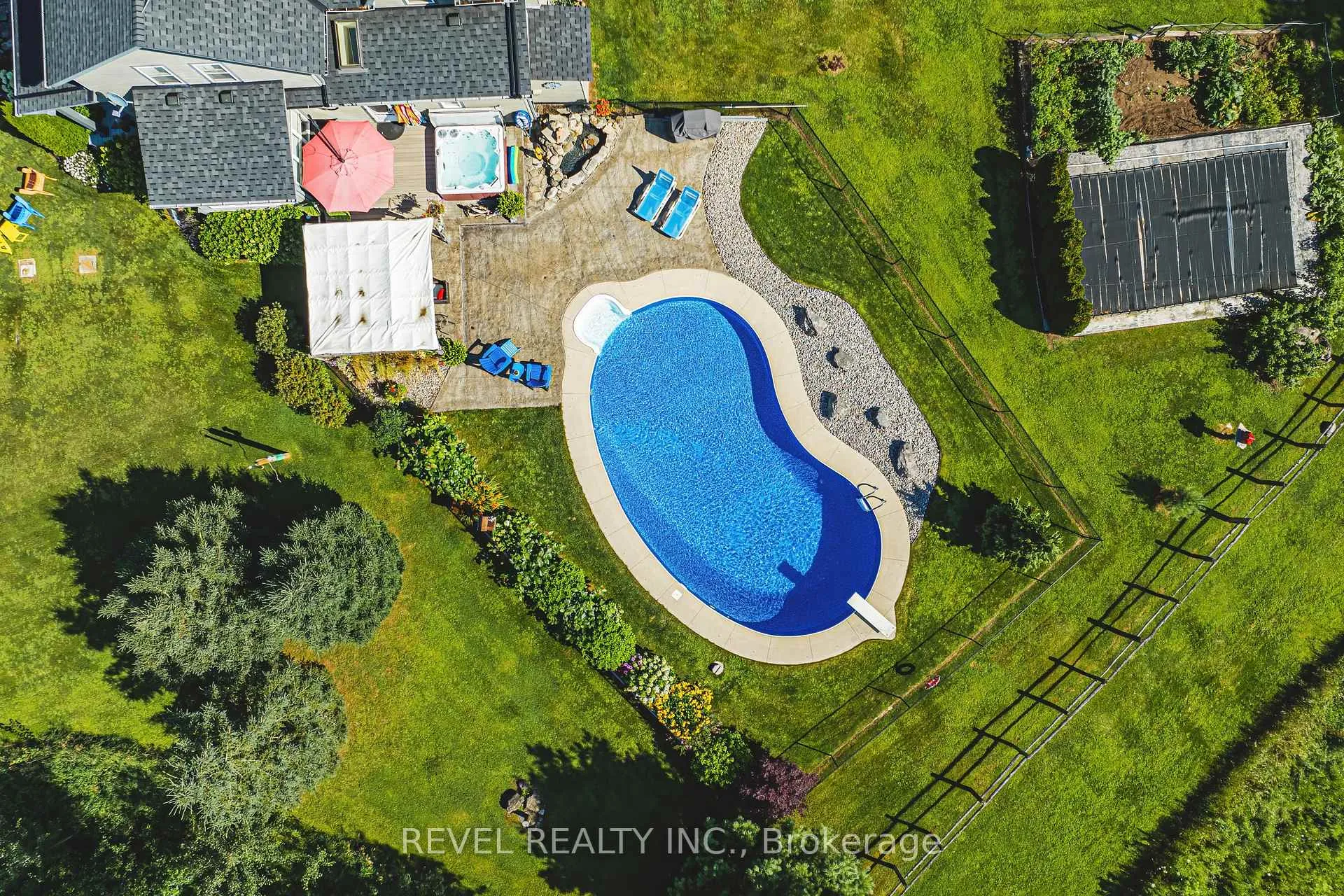 Photo 40 of 8305 Canyon Road, Milton, Campbellville — HOMEH