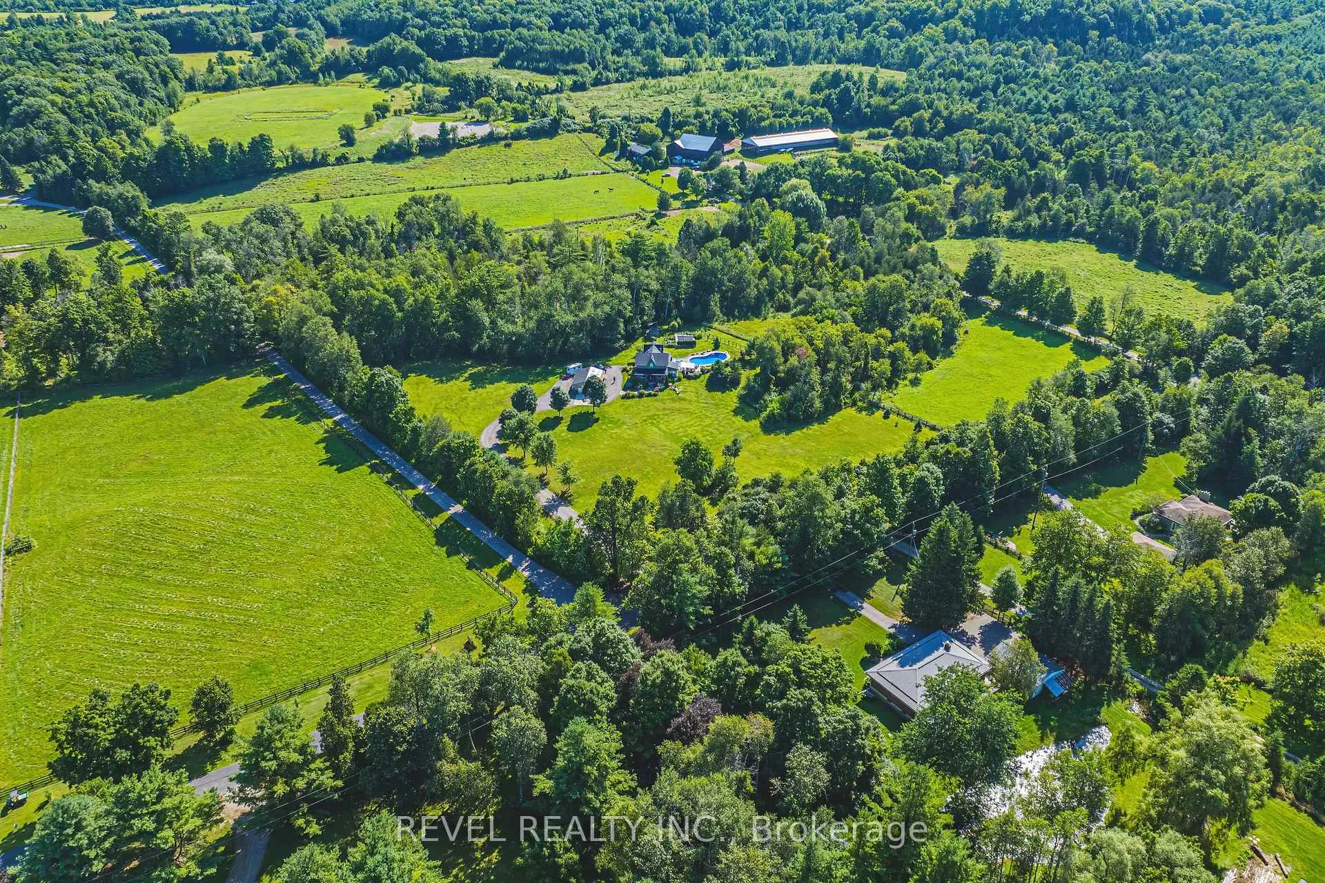 Photo 44 of 8305 Canyon Road, Milton, Campbellville — HOMEH