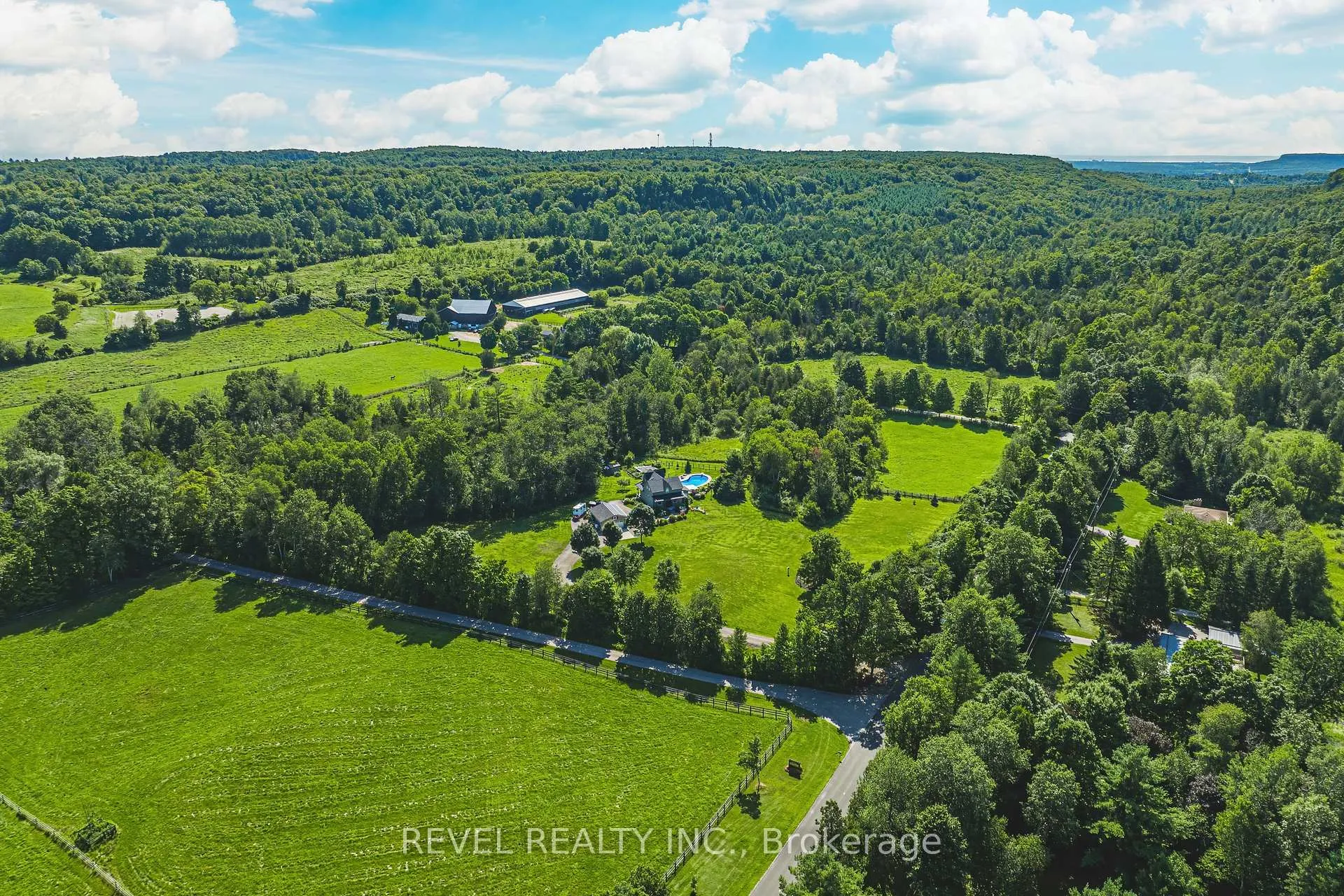 Photo 46 of 8305 Canyon Road, Milton, Campbellville — HOMEH