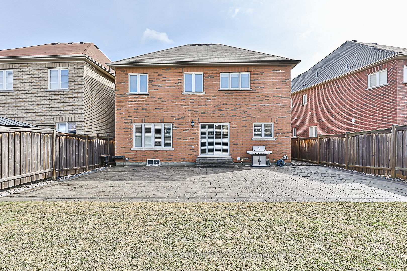 Photo 3 of 26 Dame Gruev Drive, Markham, Greensborough — HOMEH