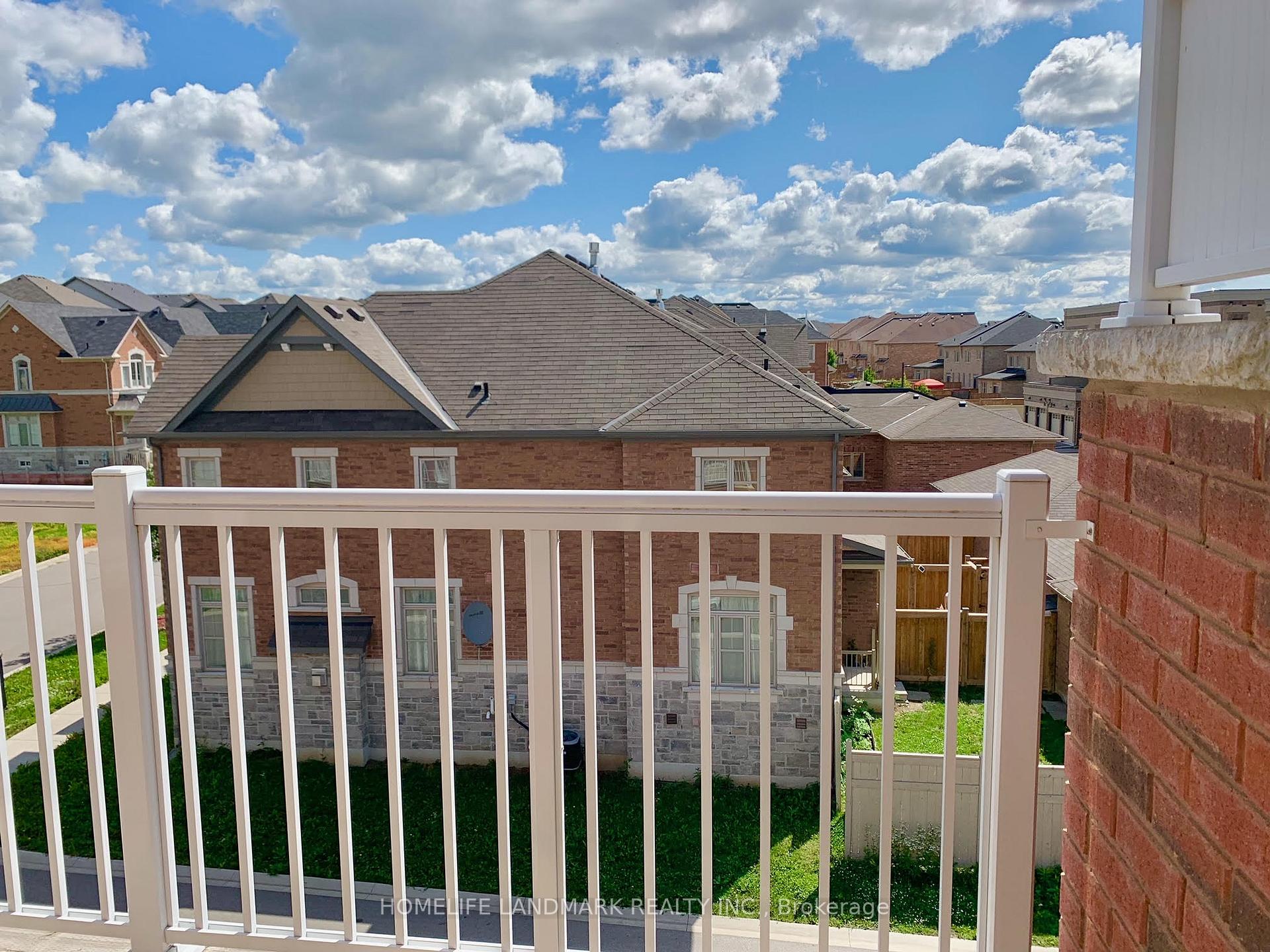 Photo 9 of 9331 Kennedy Road, Markham, Berczy — HOMEH