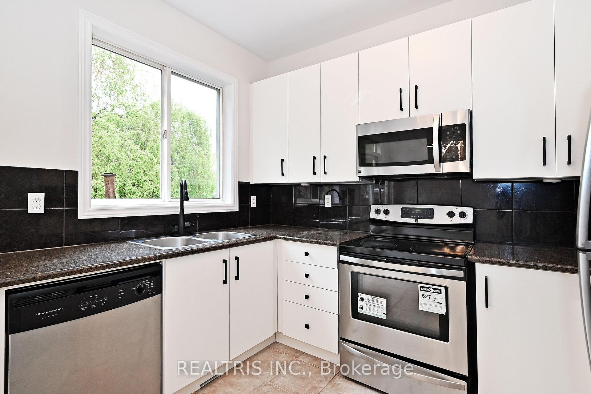 Photo 14 of 3 Hammersly Boulevard, Markham, Wismer — HOMEH