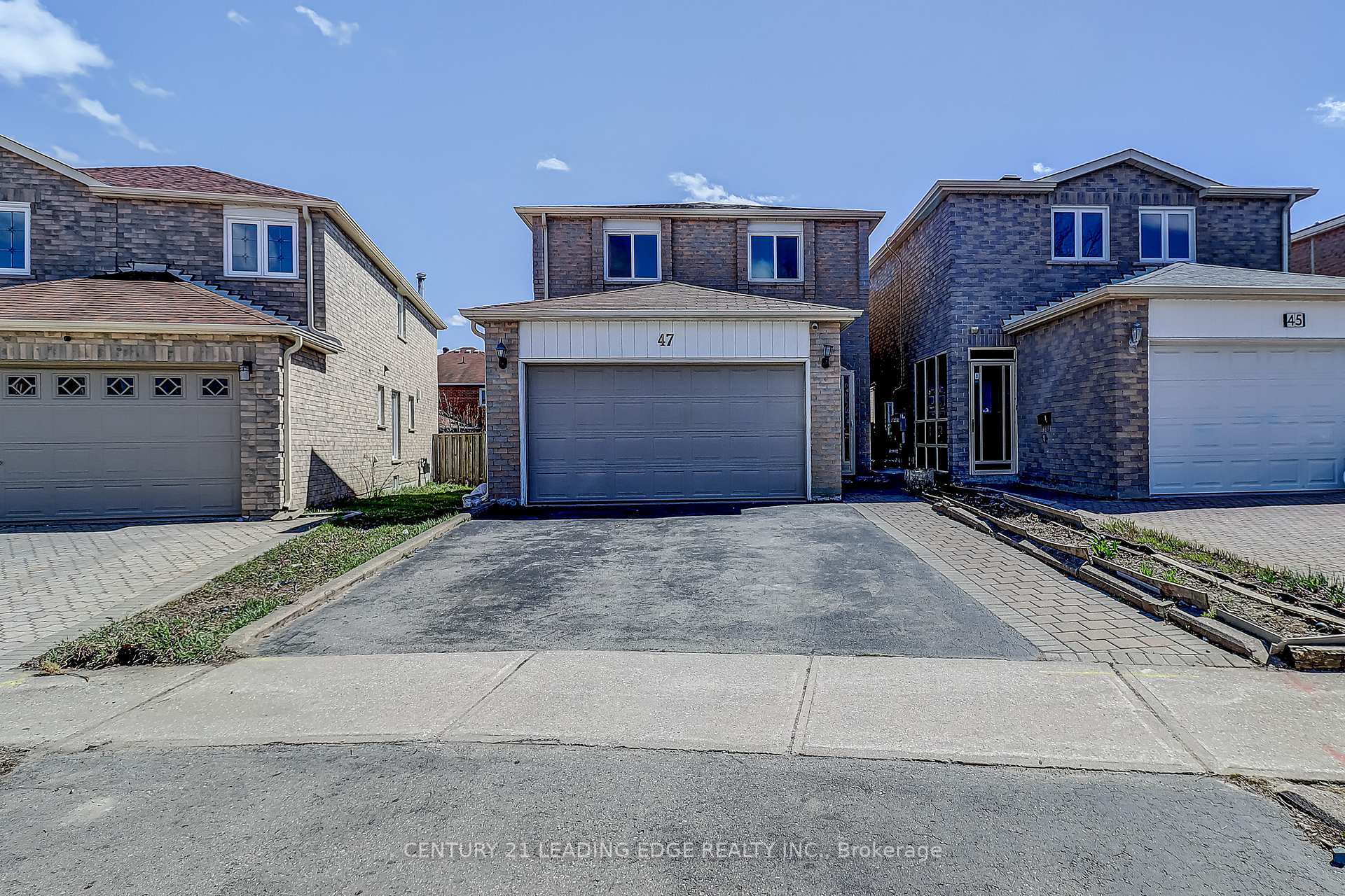 Photo 2 of 47 Ingram Road, Markham, Milliken Mills East — HOMEH