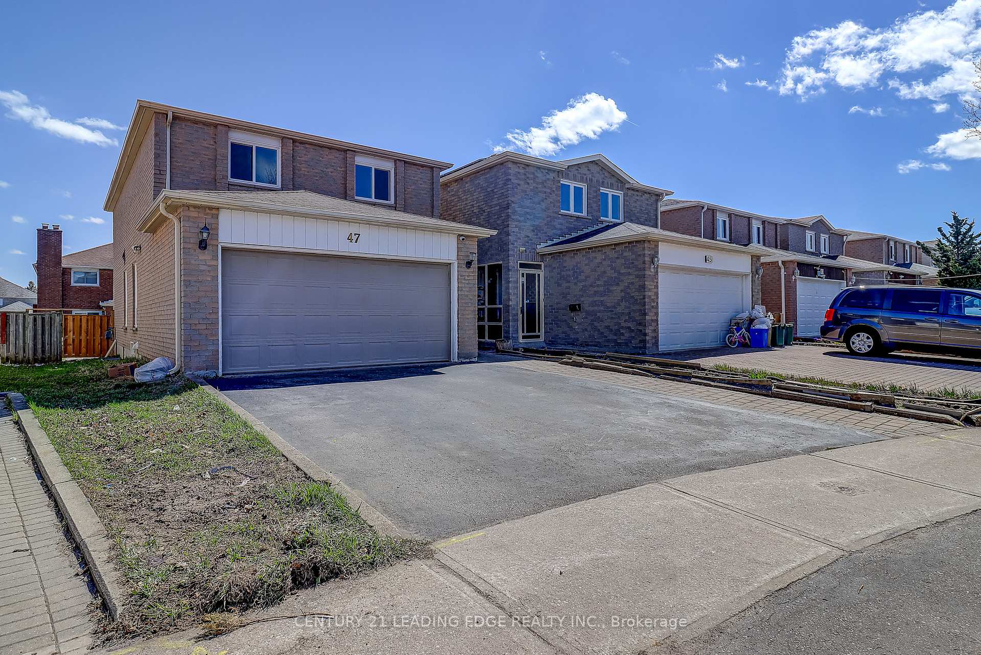 Photo 3 of 47 Ingram Road, Markham, Milliken Mills East — HOMEH