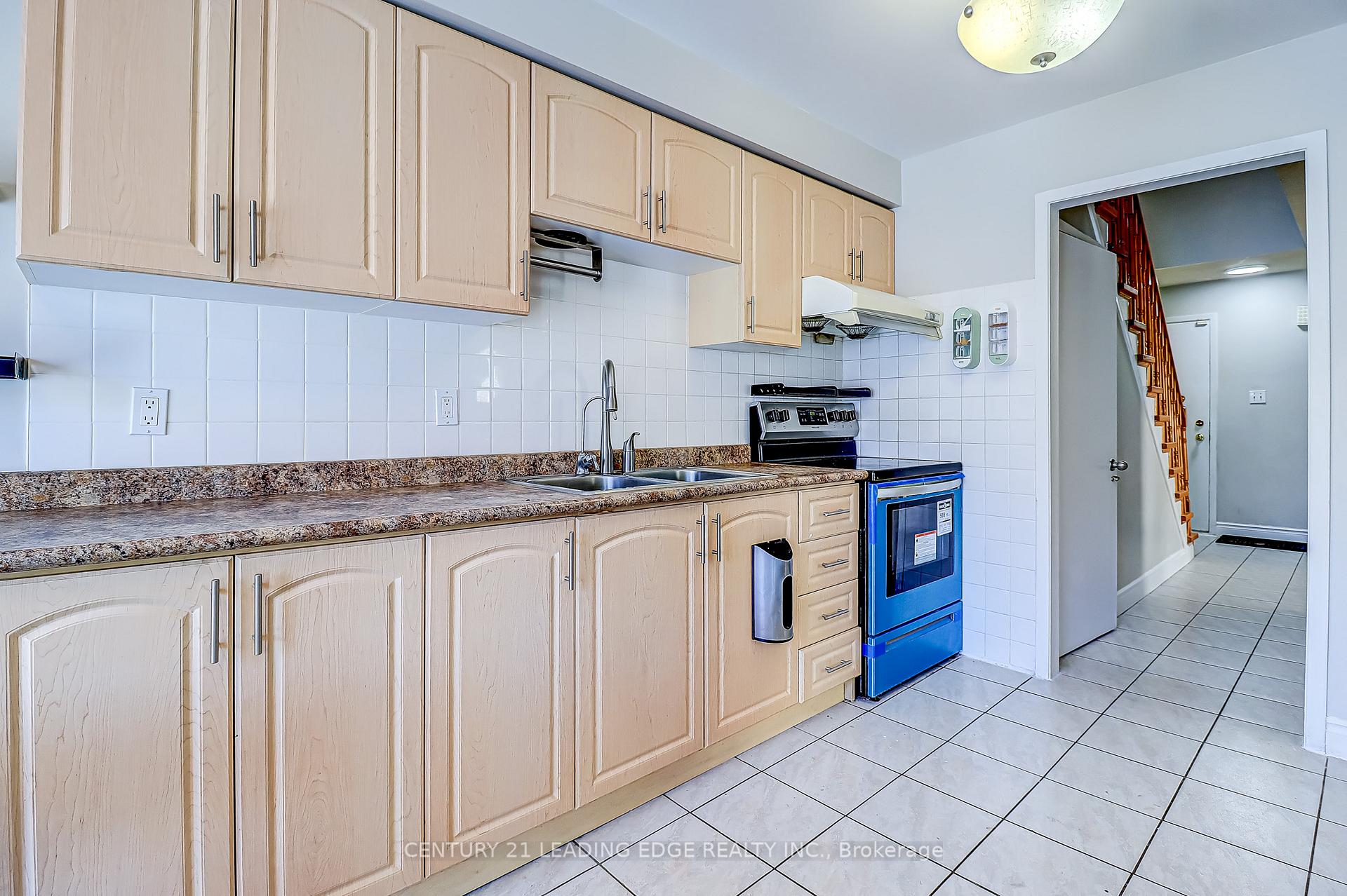 Photo 11 of 47 Ingram Road, Markham, Milliken Mills East — HOMEH