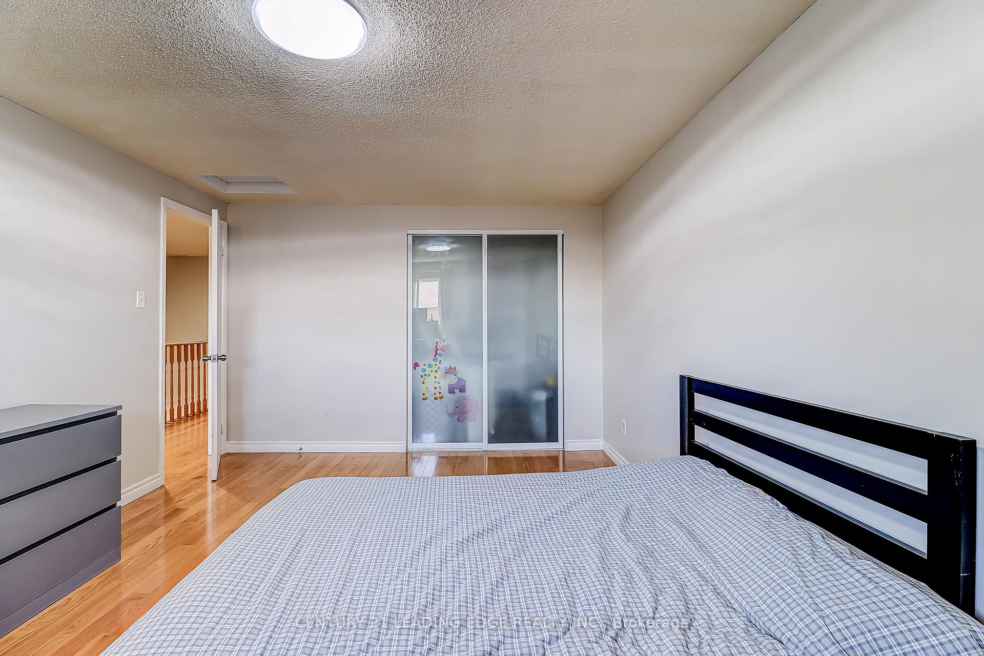 Photo 24 of 47 Ingram Road, Markham, Milliken Mills East — HOMEH