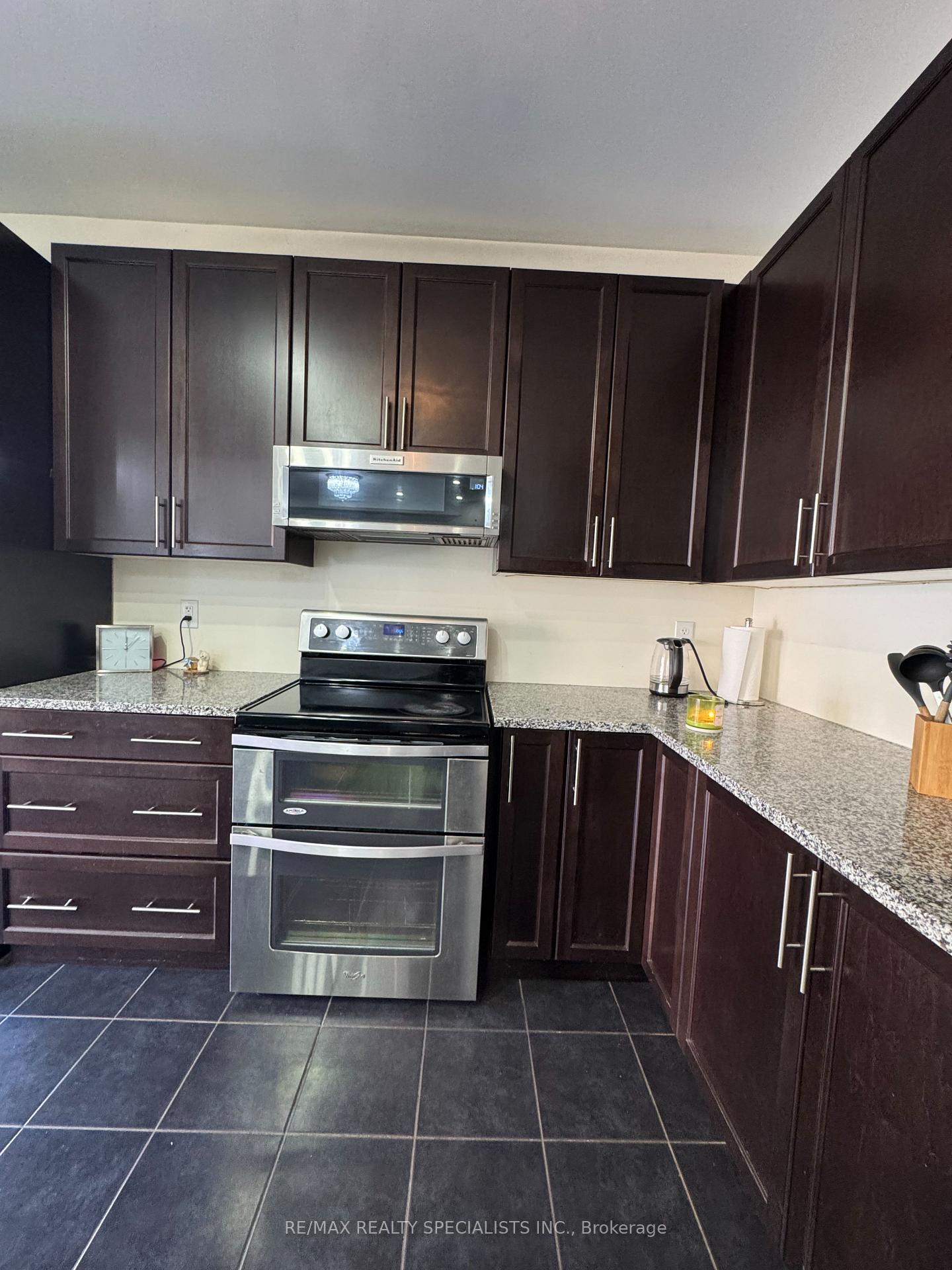 Photo 13 of 474 Cedric Terrace, Milton, Harrison — HOMEH