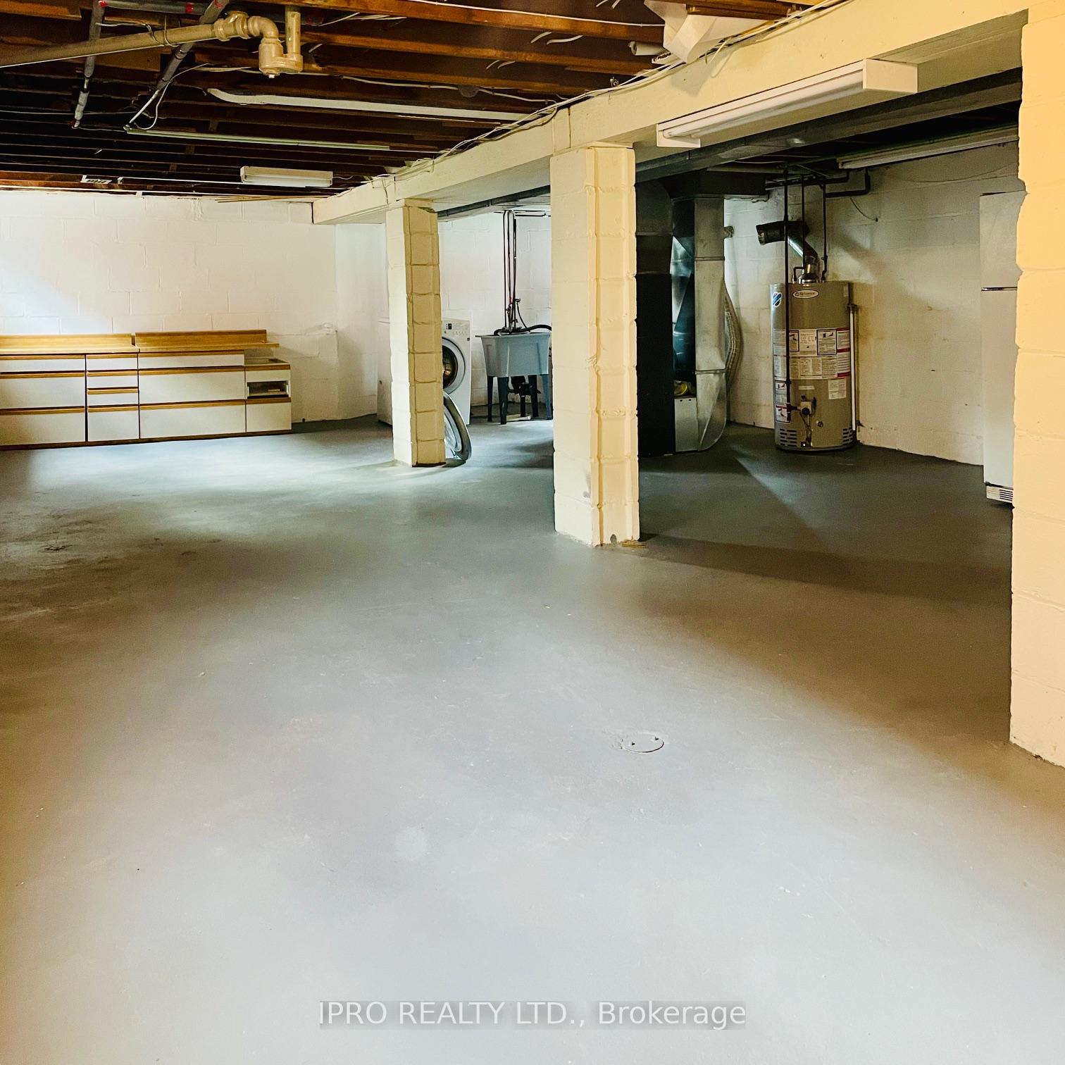 Photo 26 of 115 Brucedale Avenue E, Hamilton, Centremount — HOMEH
