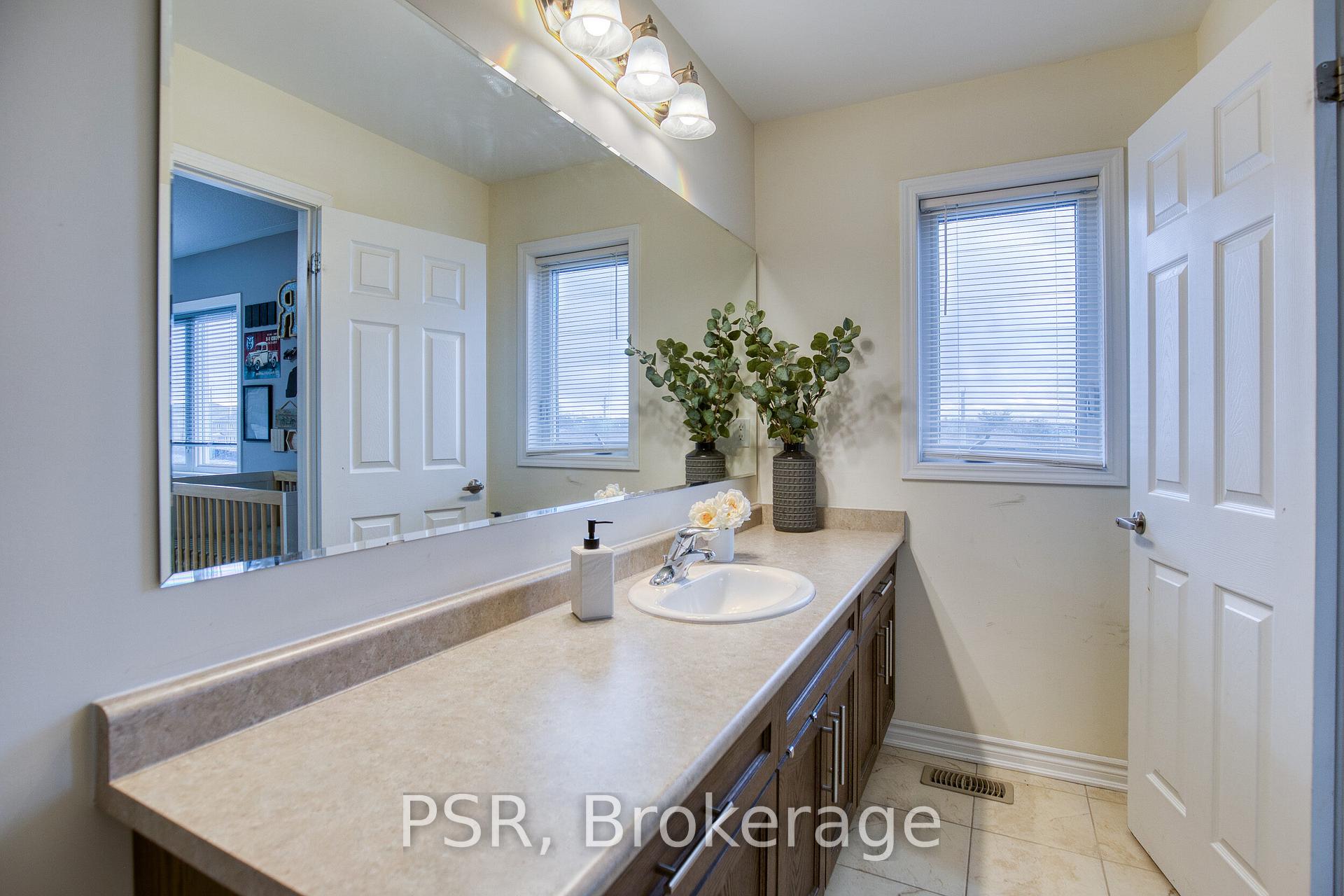 Photo 22 of 120 Watermill Street, Kitchener — HOMEH