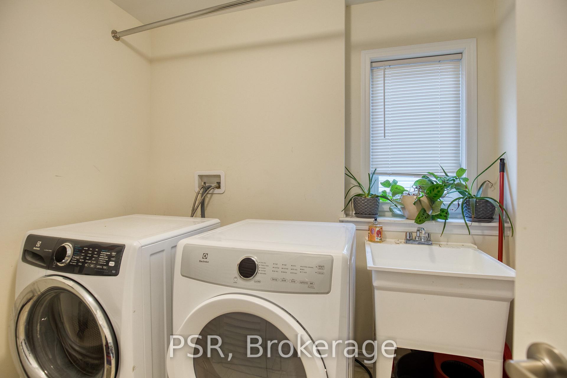 Photo 29 of 120 Watermill Street, Kitchener — HOMEH