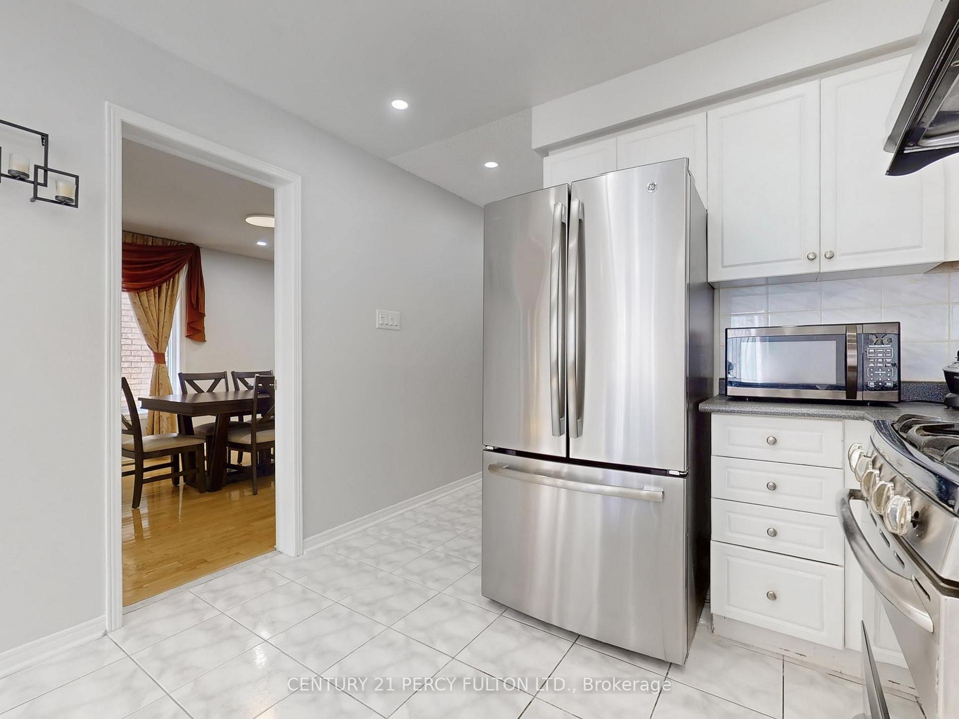 Photo 11 of 177 Sophia Road, Markham, Middlefield — HOMEH