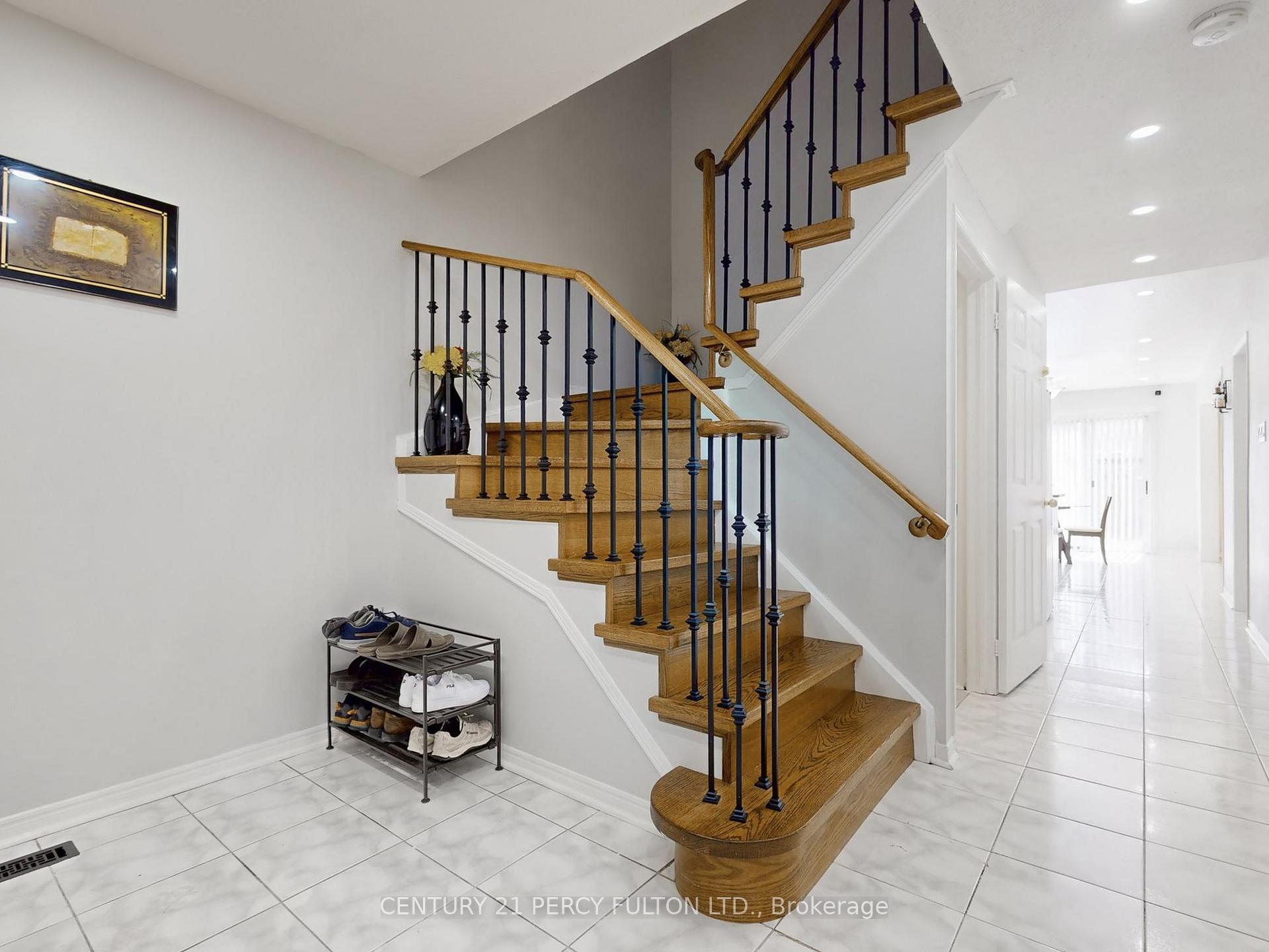 Photo 15 of 177 Sophia Road, Markham, Middlefield — HOMEH