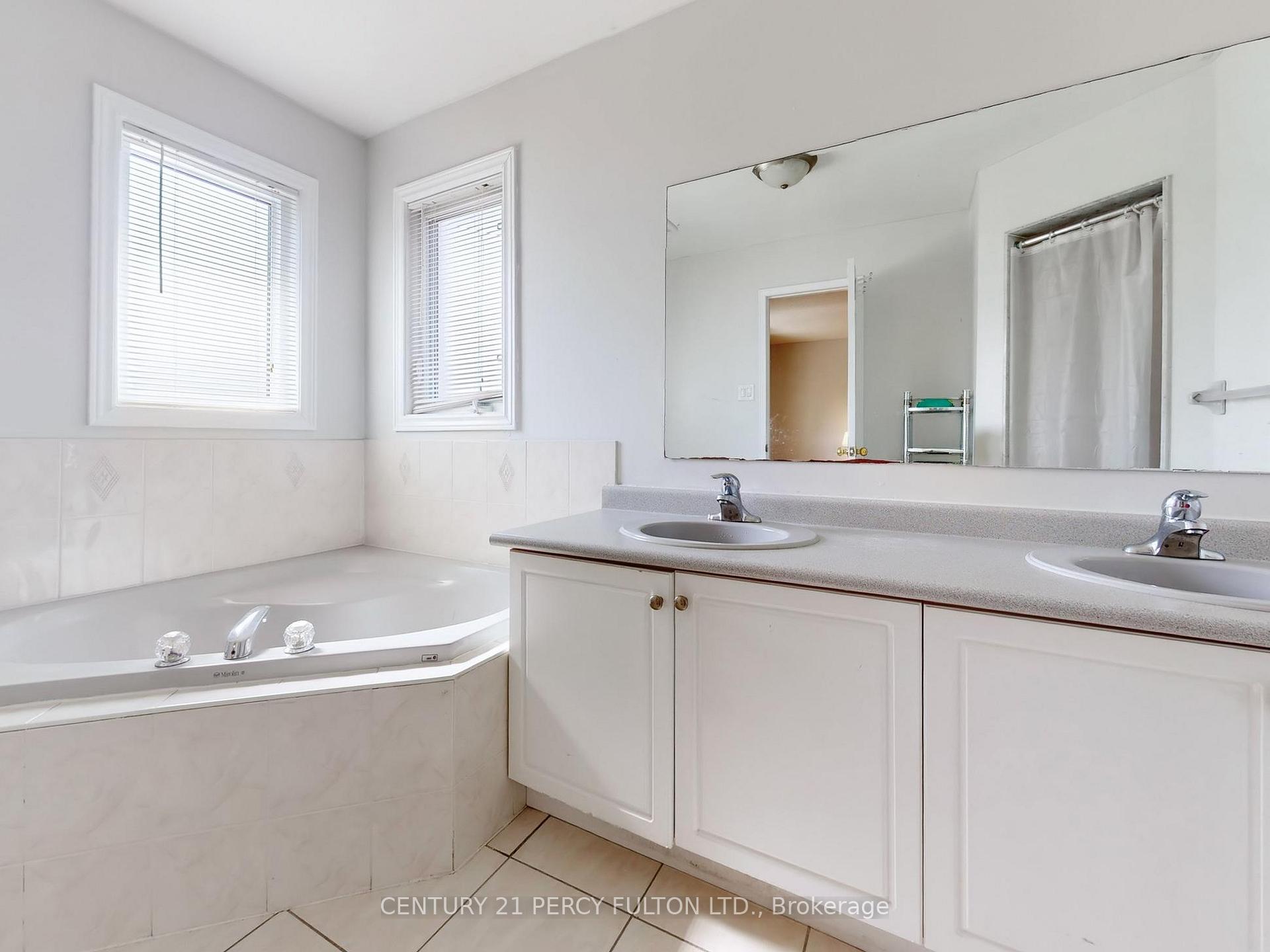 Photo 20 of 177 Sophia Road, Markham, Middlefield — HOMEH