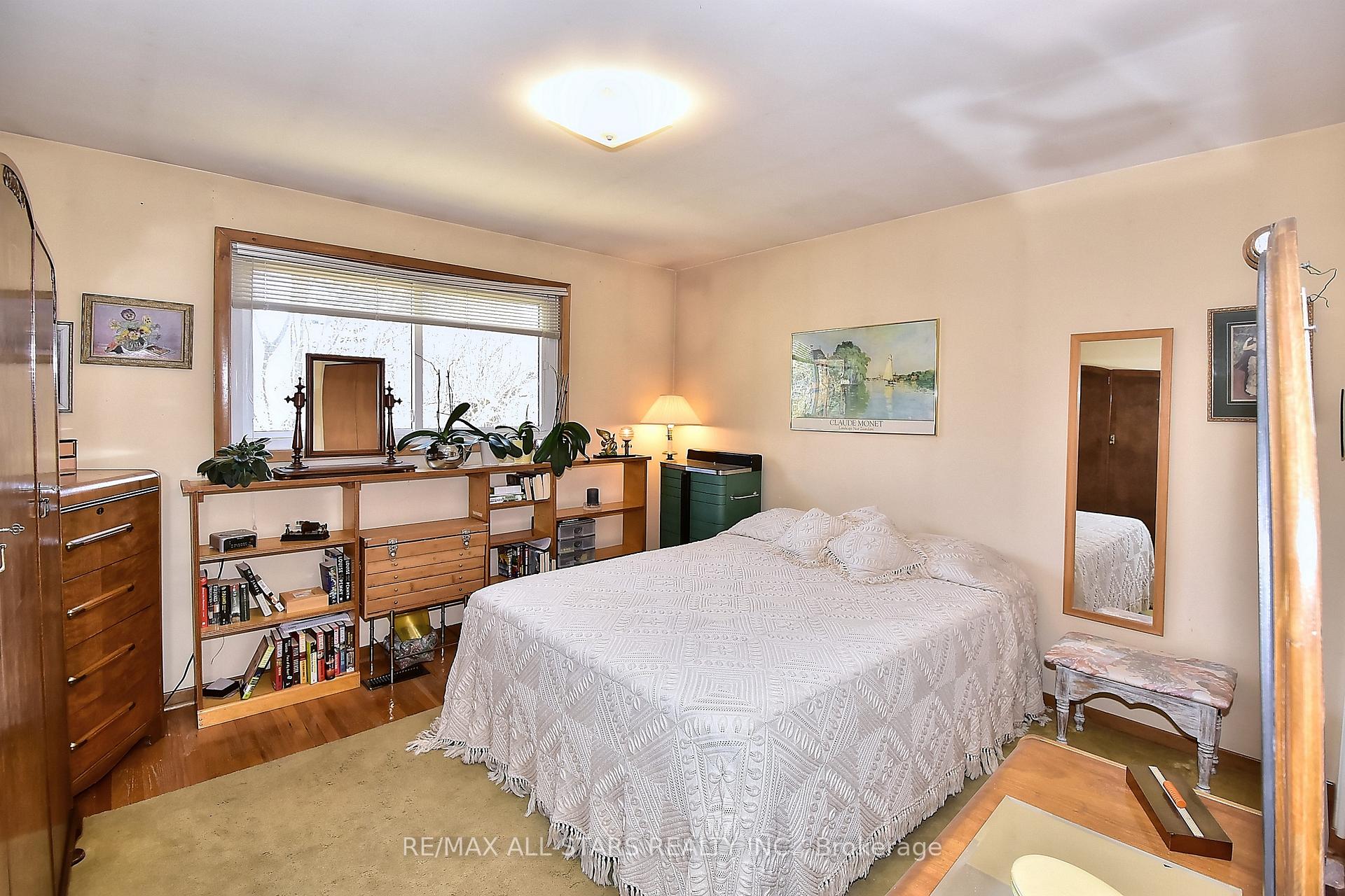 Photo 19 of 125 Fred Varley Drive, Markham, Unionville — HOMEH