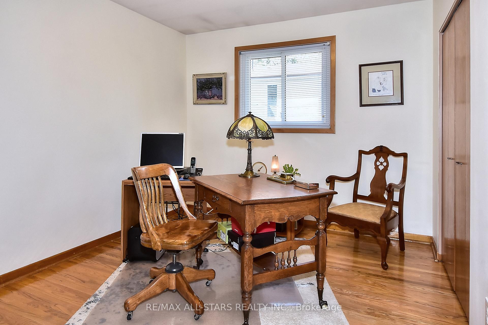 Photo 24 of 125 Fred Varley Drive, Markham, Unionville — HOMEH
