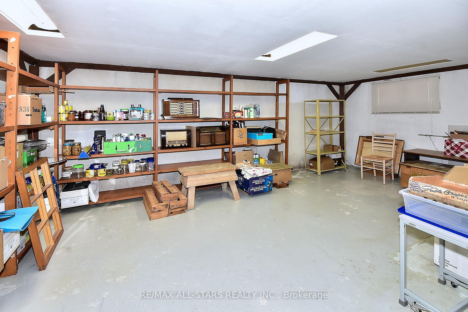 Photo 37 of 125 Fred Varley Drive, Markham, Unionville — HOMEH