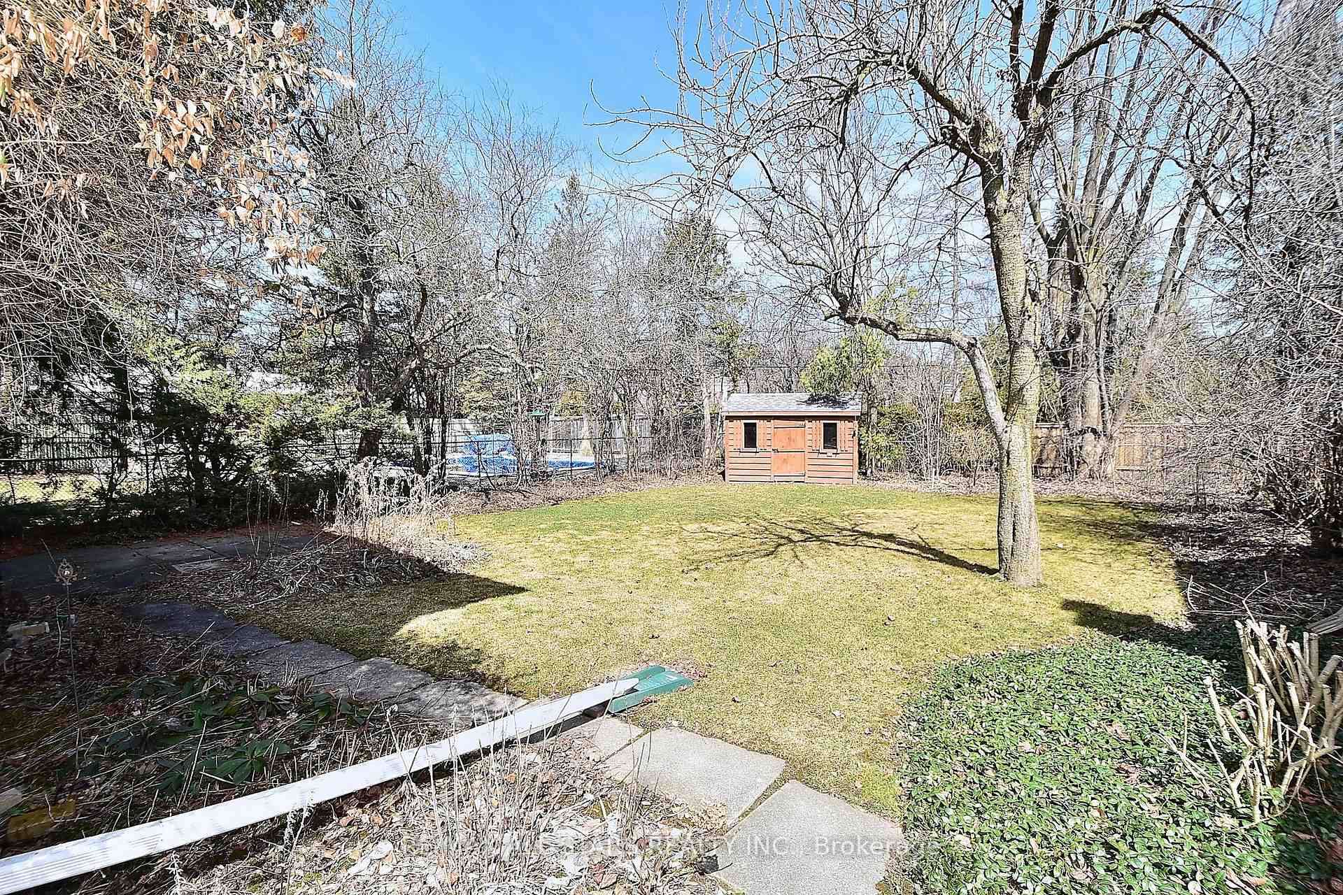 Photo 39 of 125 Fred Varley Drive, Markham, Unionville — HOMEH