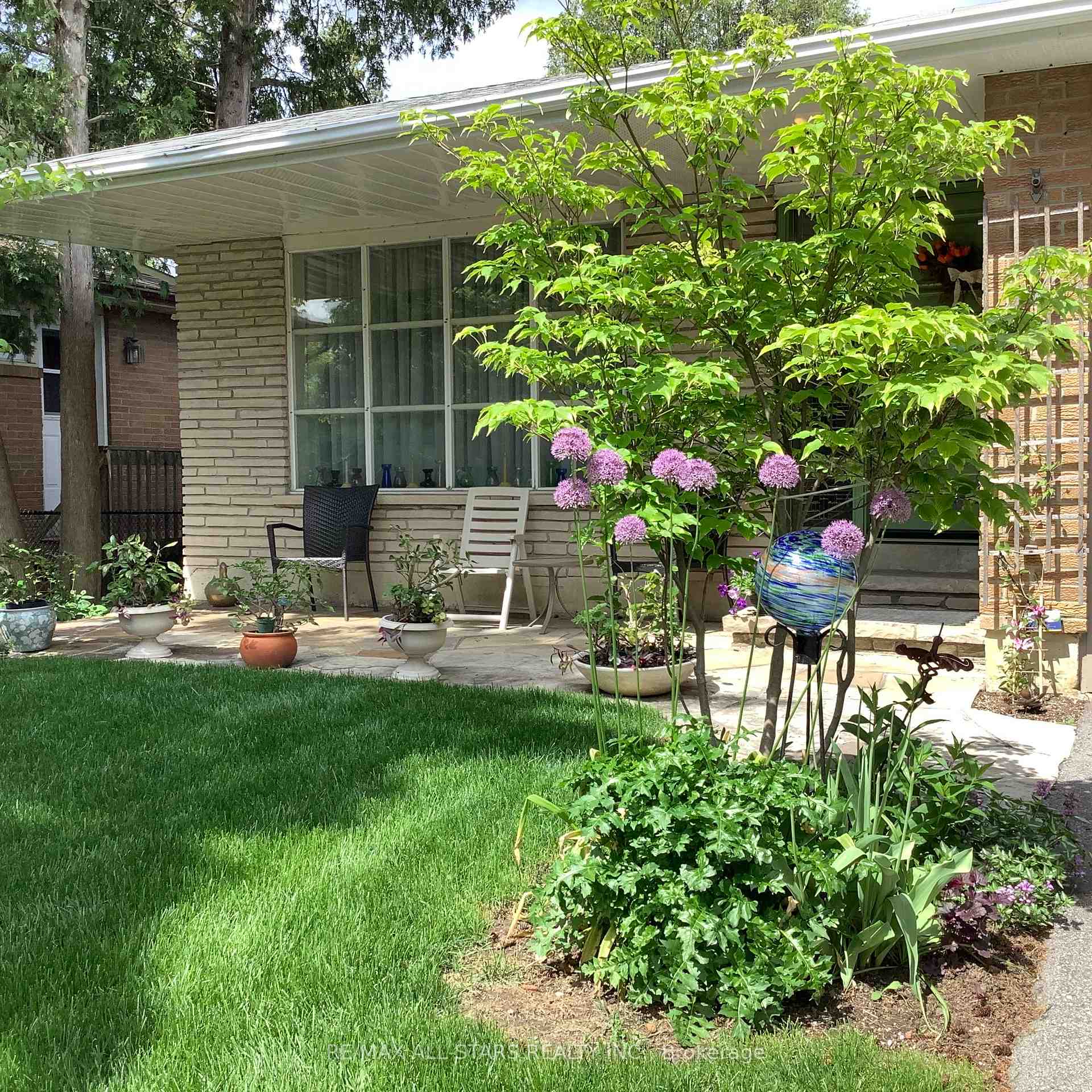 Photo 43 of 125 Fred Varley Drive, Markham, Unionville — HOMEH