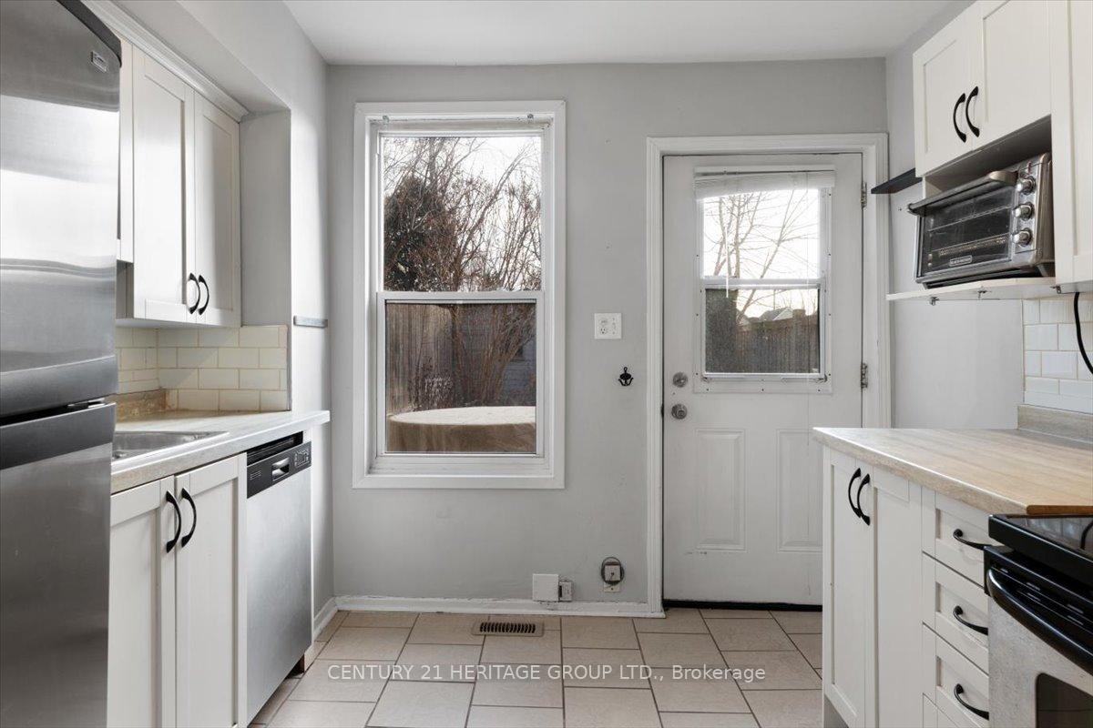 Photo 12 of 546 James Street N, Hamilton, North End — HOMEH