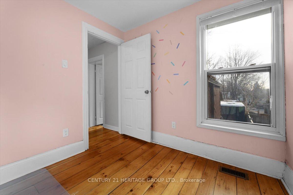 Photo 22 of 546 James Street N, Hamilton, North End — HOMEH