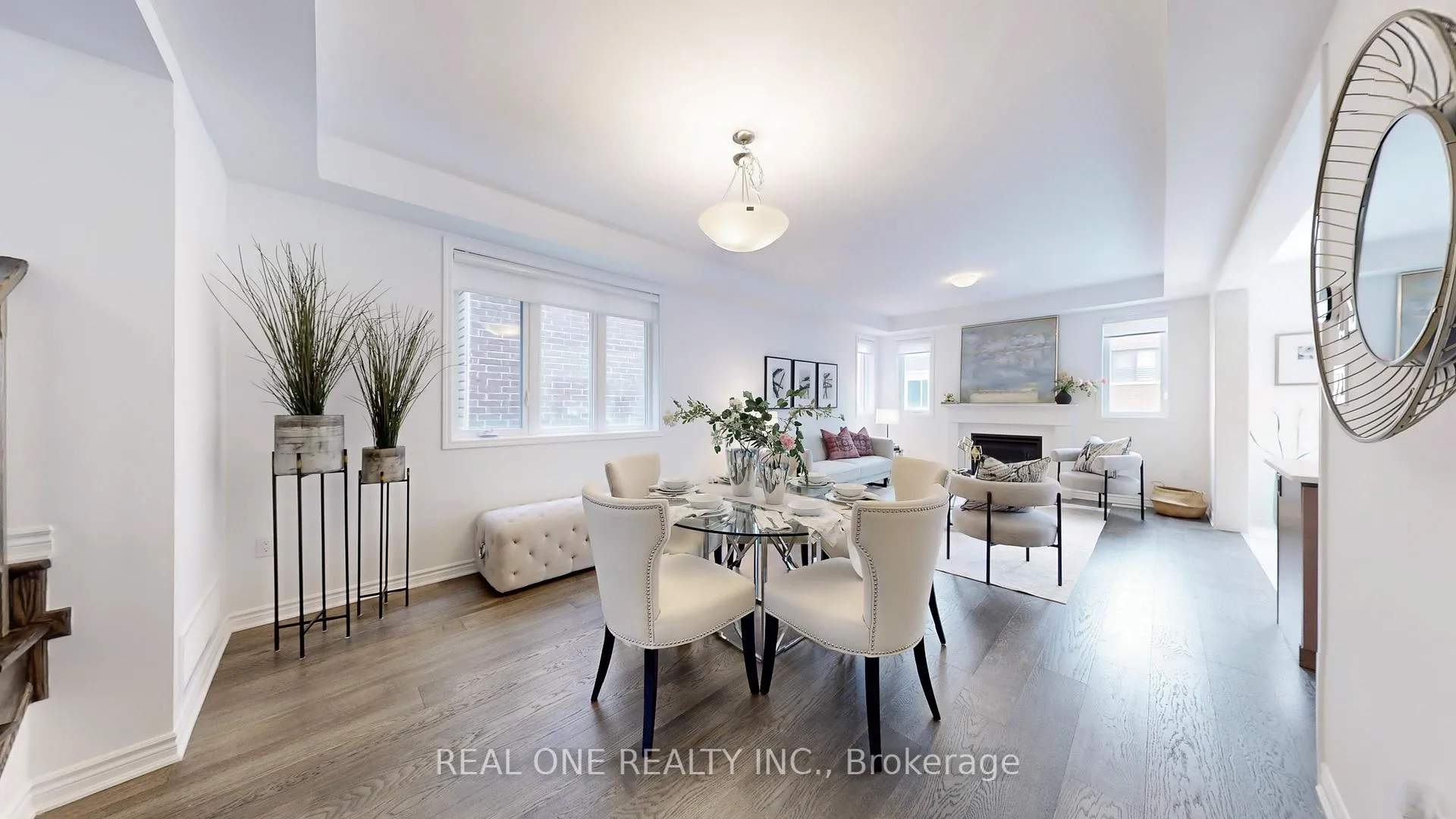 Photo 7 of 561 Kennedy Circle W, Milton, Cobban — HOMEH