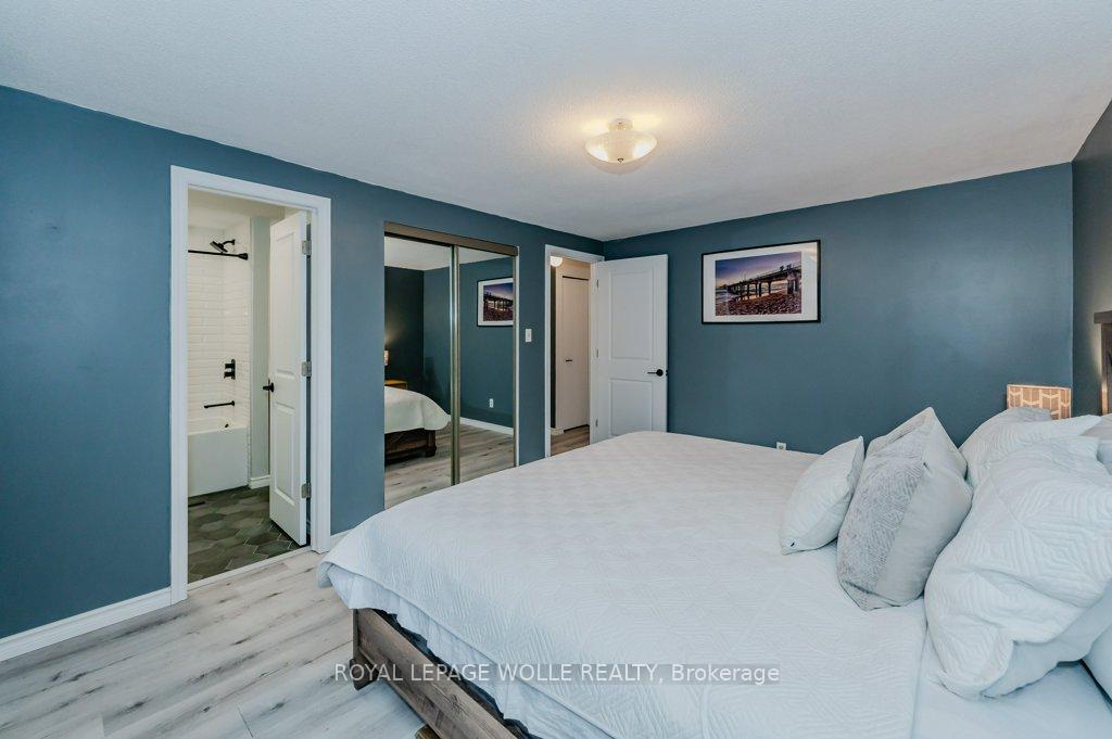 Photo 19 of 36 Colebrook Court, Kitchener — HOMEH
