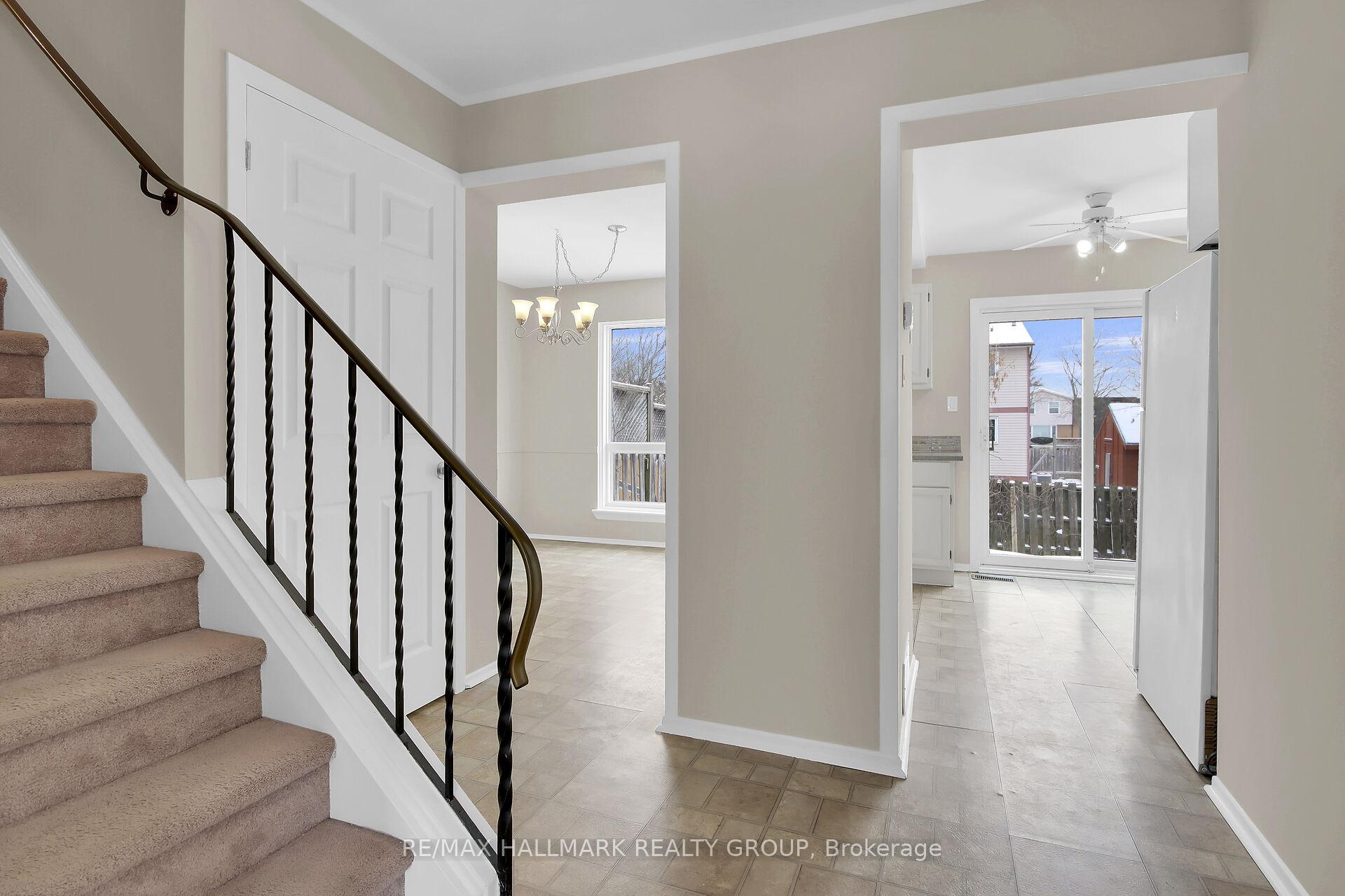 Photo 7 of 30 Seabrooke Drive, Ottawa, Kanata - Glencairn/Hazeldean — HOMEH