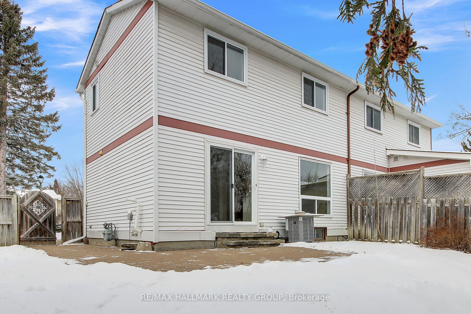 Photo 28 of 30 Seabrooke Drive, Ottawa, Kanata - Glencairn/Hazeldean — HOMEH