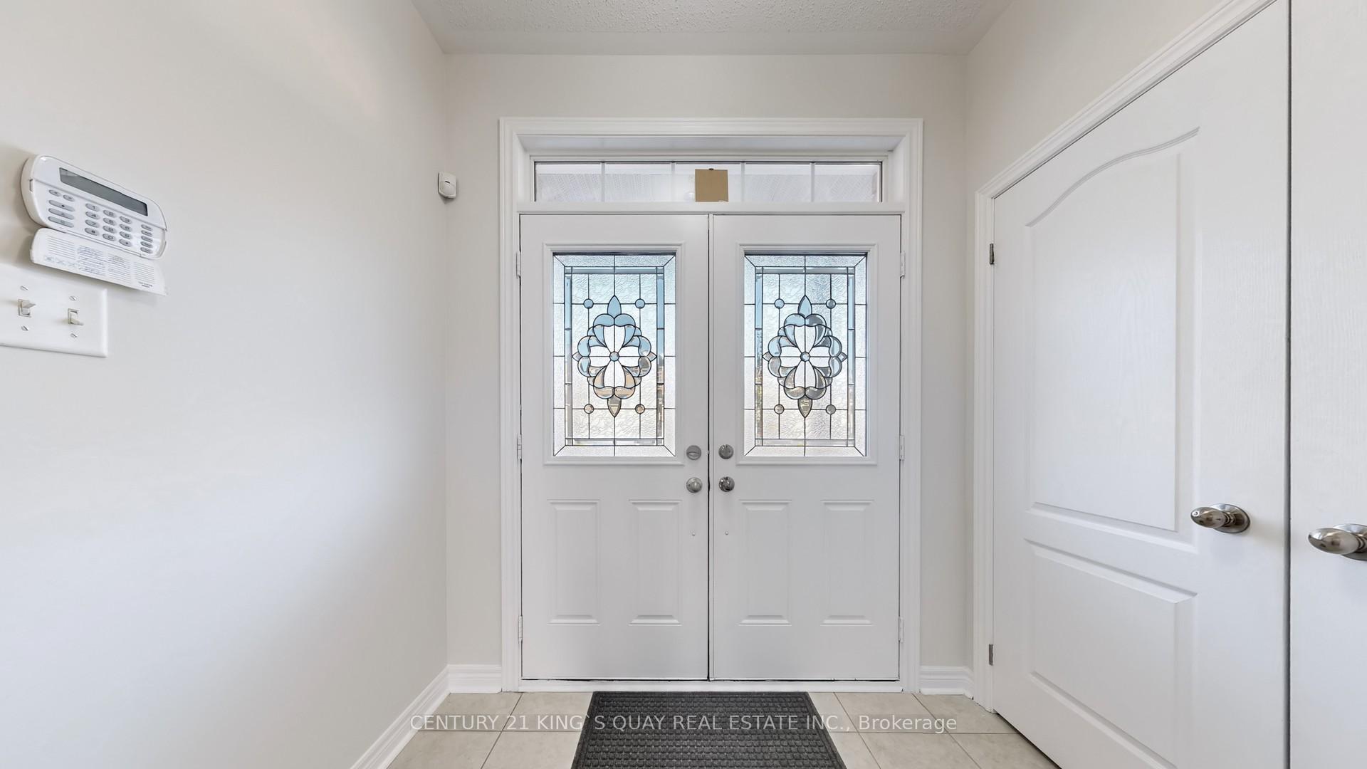 Photo 3 of 22 Maybreeze Road, Markham, Greensborough — HOMEH