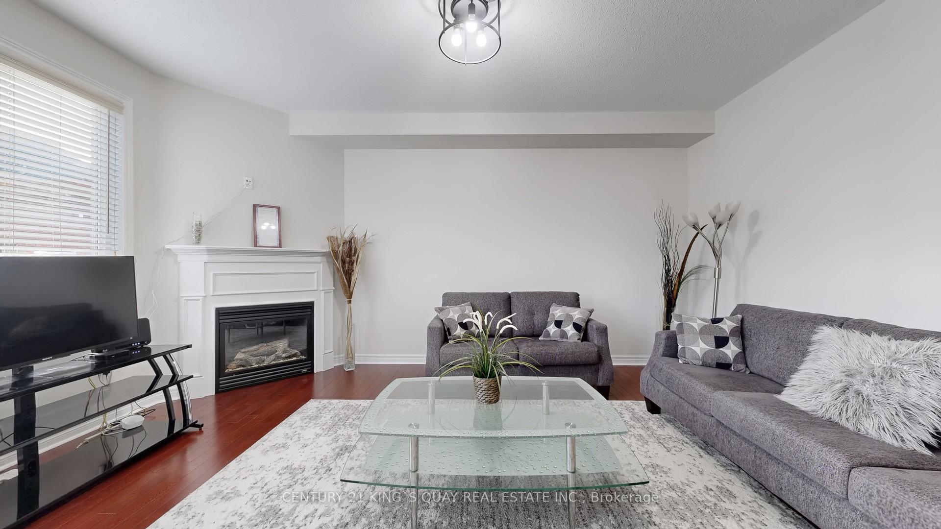 Photo 10 of 22 Maybreeze Road, Markham, Greensborough — HOMEH