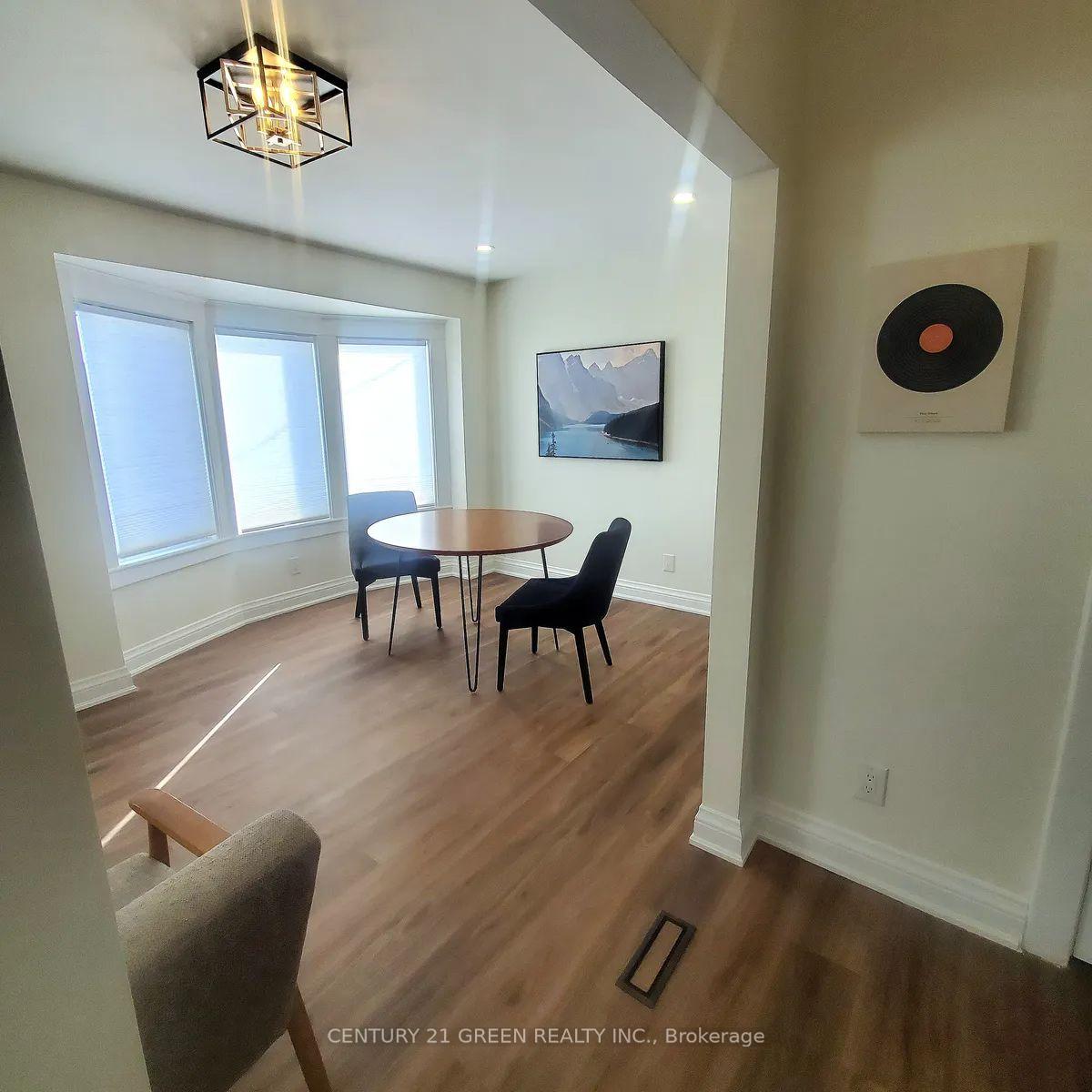 Photo 4 of 133 Melrose Avenue, Hamilton, Stipley — HOMEH
