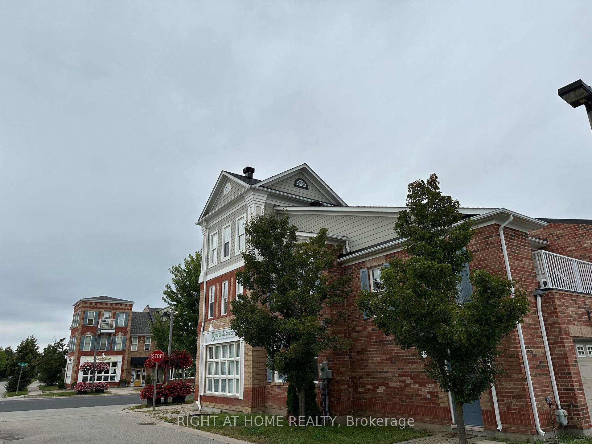 Photo 2 of 2740 Bur Oak Avenue, Markham, Cornell — HOMEH