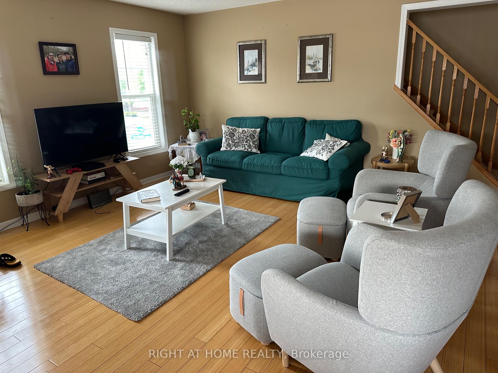 Photo 3 of 2740 Bur Oak Avenue, Markham, Cornell — HOMEH