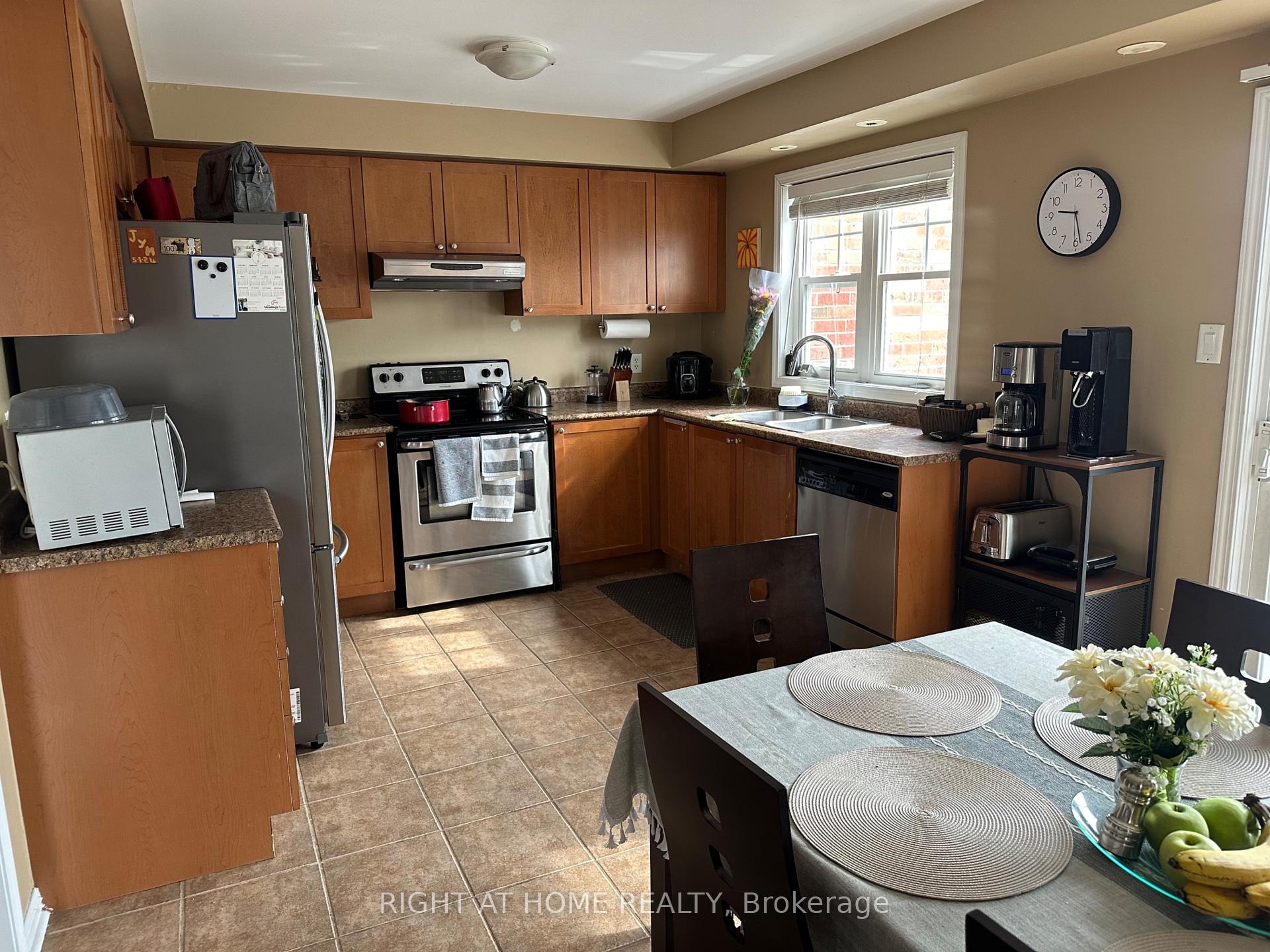 Photo 9 of 2740 Bur Oak Avenue, Markham, Cornell — HOMEH